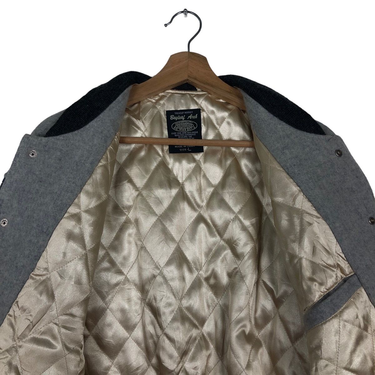 Japanese Brand 🔥90’s Vintage Varsity Jacket Bayleaf Arch Big Wing Bay.A Size US L / EU 52-54 / 3 - 11 Thumbnail