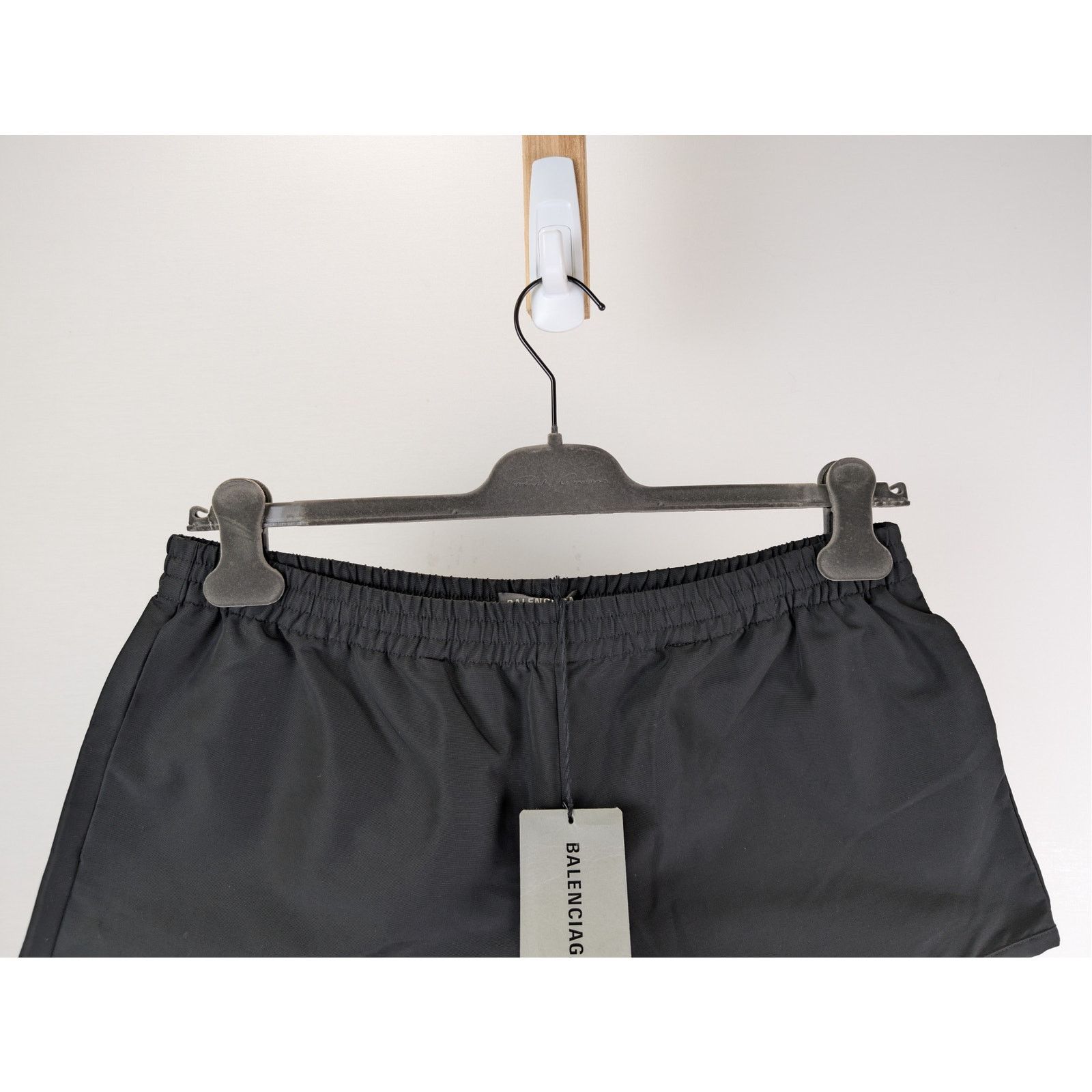 Balenciaga o1rshd1 Q:2 / Technical Faille Running Shorts in Black Size US 32 / EU 48 - 3 Thumbnail