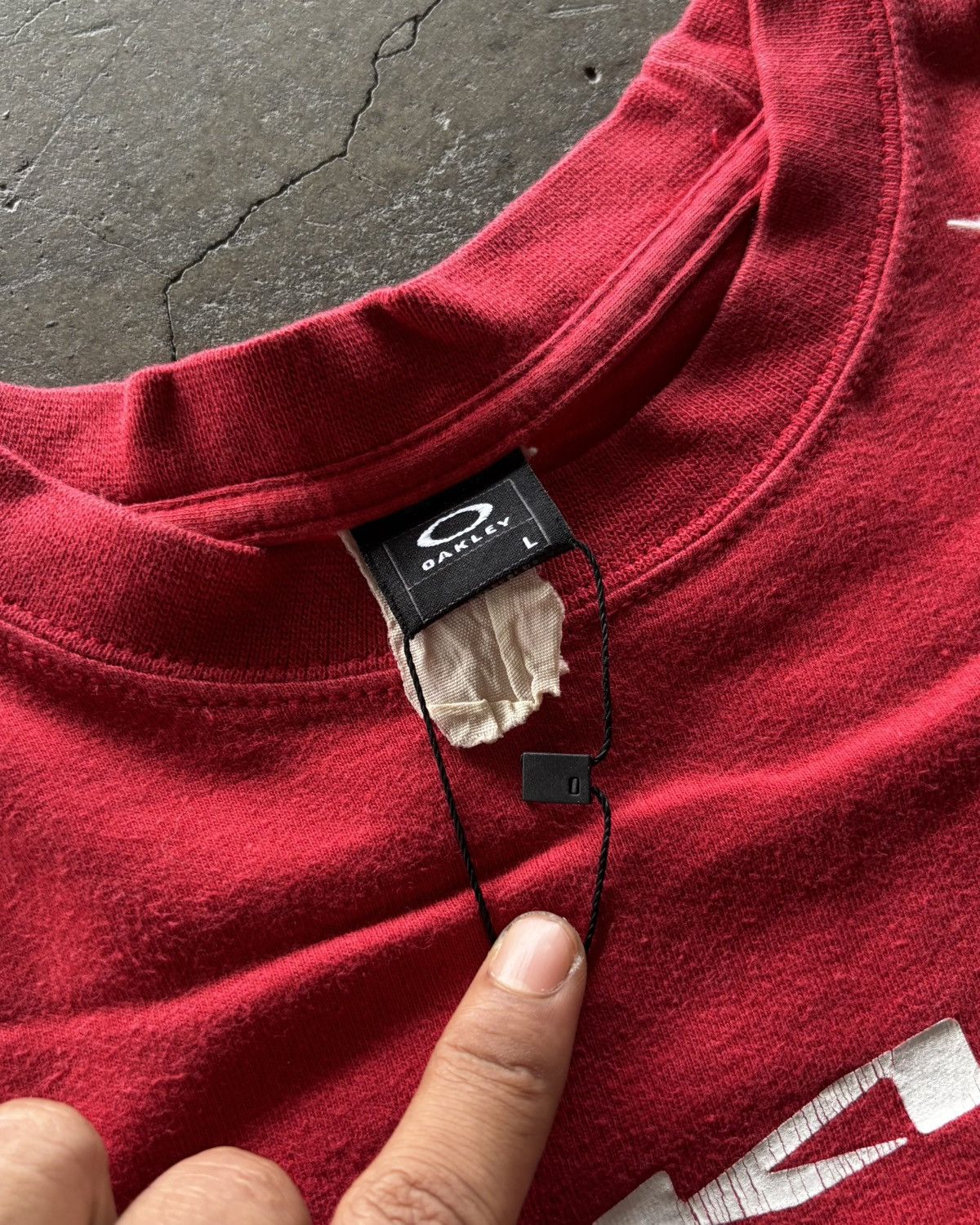 Oakley Oakley Small Logo Faded Red Shirt Size US L / EU 52-54 / 3 - 3 Thumbnail