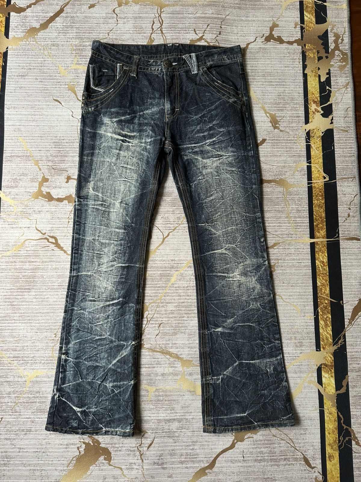 Japanese Brand FLARE Sky Bomber Claw Marks Design Denim Size US 34 / EU 50 - 2 Thumbnail