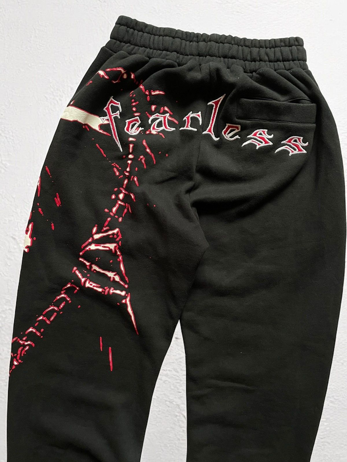 Band Tees × Designer FEARLESS SKULL HEAVY COTTON SWEATPANTS SKELETON PANTS Size US 34 / EU 50 - 3 Thumbnail
