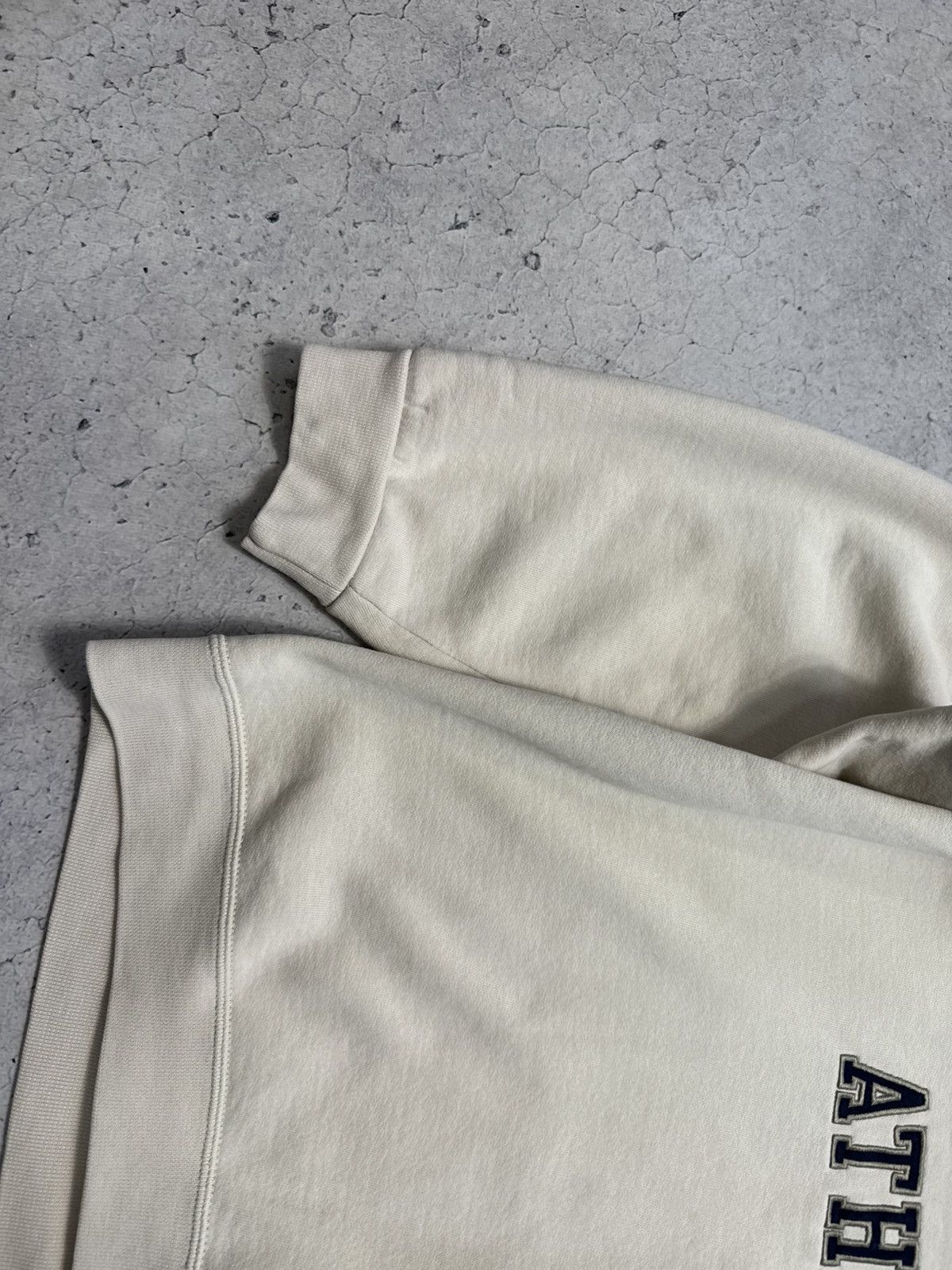 Russell Athletic Russel Athletic Beige Sweatshirt Vintage Big Logo Y2K Size US M / EU 48-50 / 2 - 3 Thumbnail
