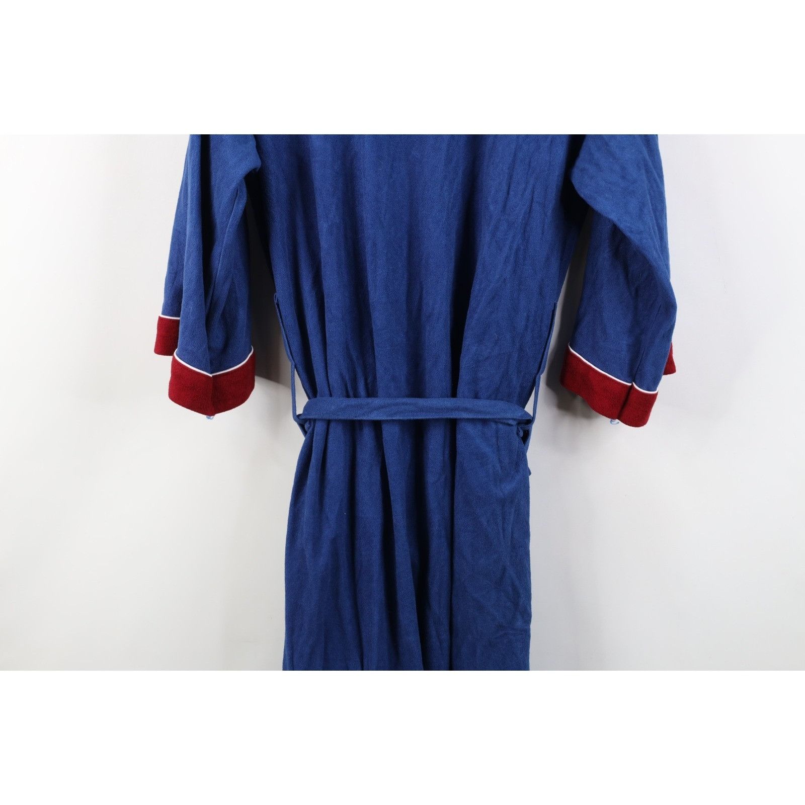 Vintage Vintage 70s Streetwear Distressed Belted Velour Bath Robe Size US S / EU 44-46 / 1 - 20 Thumbnail