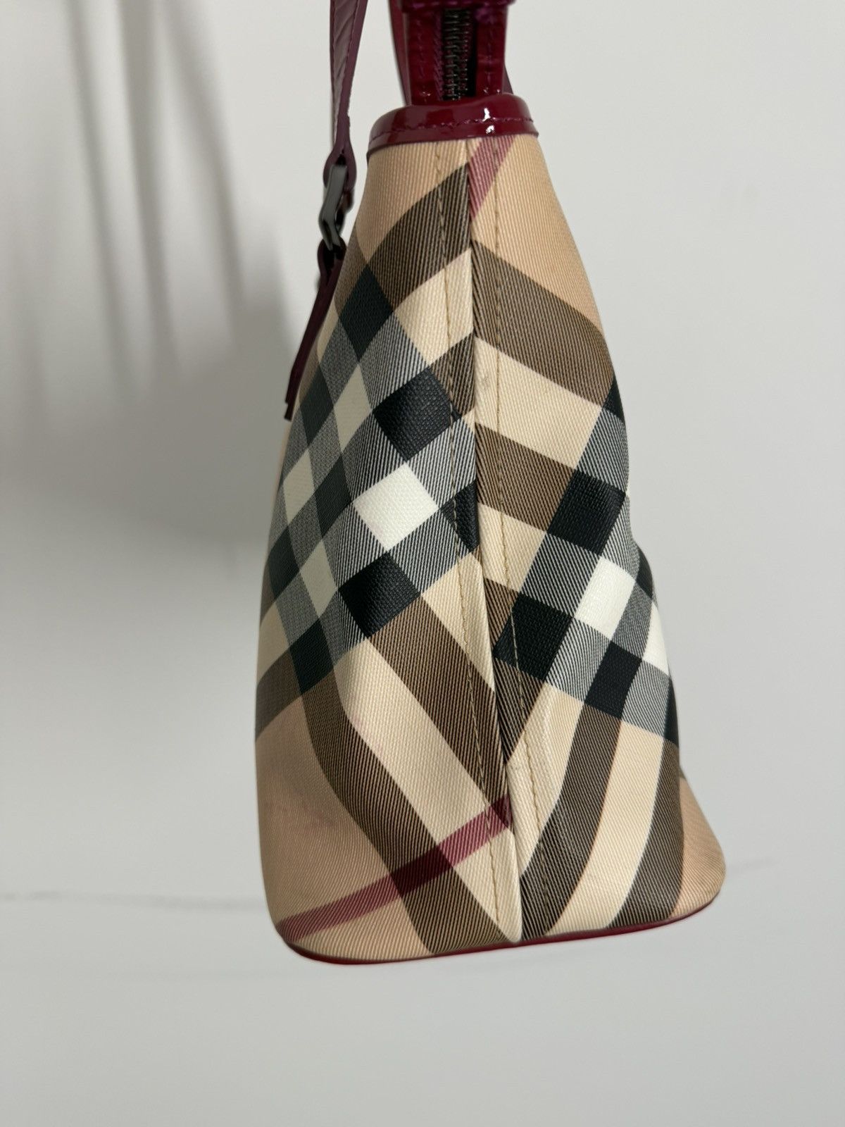 Burberry Burberry Nova Check Handbag Size ONE SIZE - 7 Thumbnail