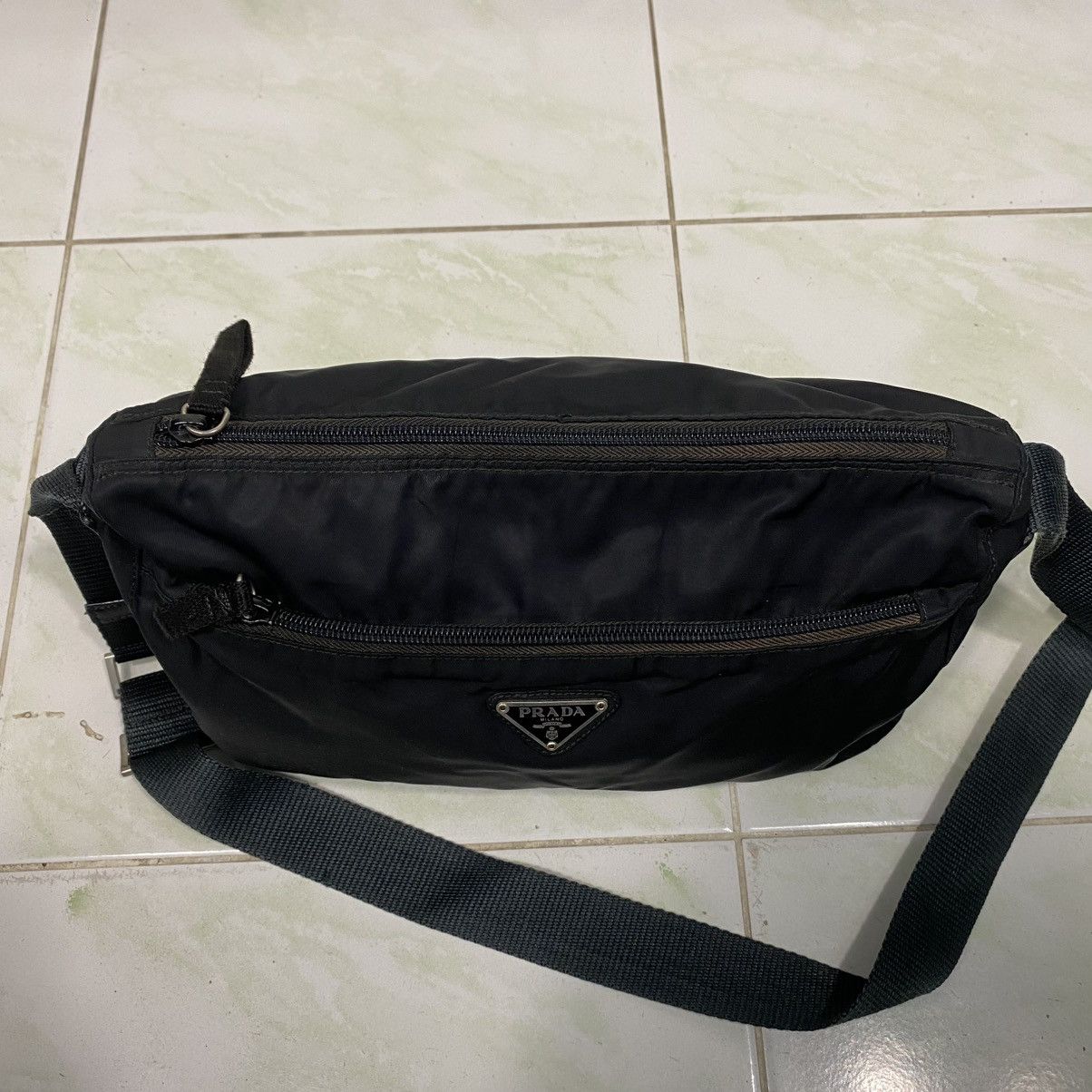 Prada 🔥VINTAGE SLING BAG PRADA MILANO Size ONE SIZE - 10 Thumbnail