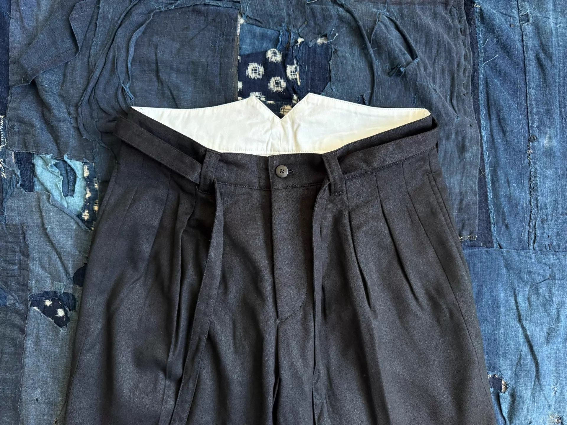 Visvim Black Pleated Casual Pants Size 34 Size US 34 / EU 50 - 4 Thumbnail