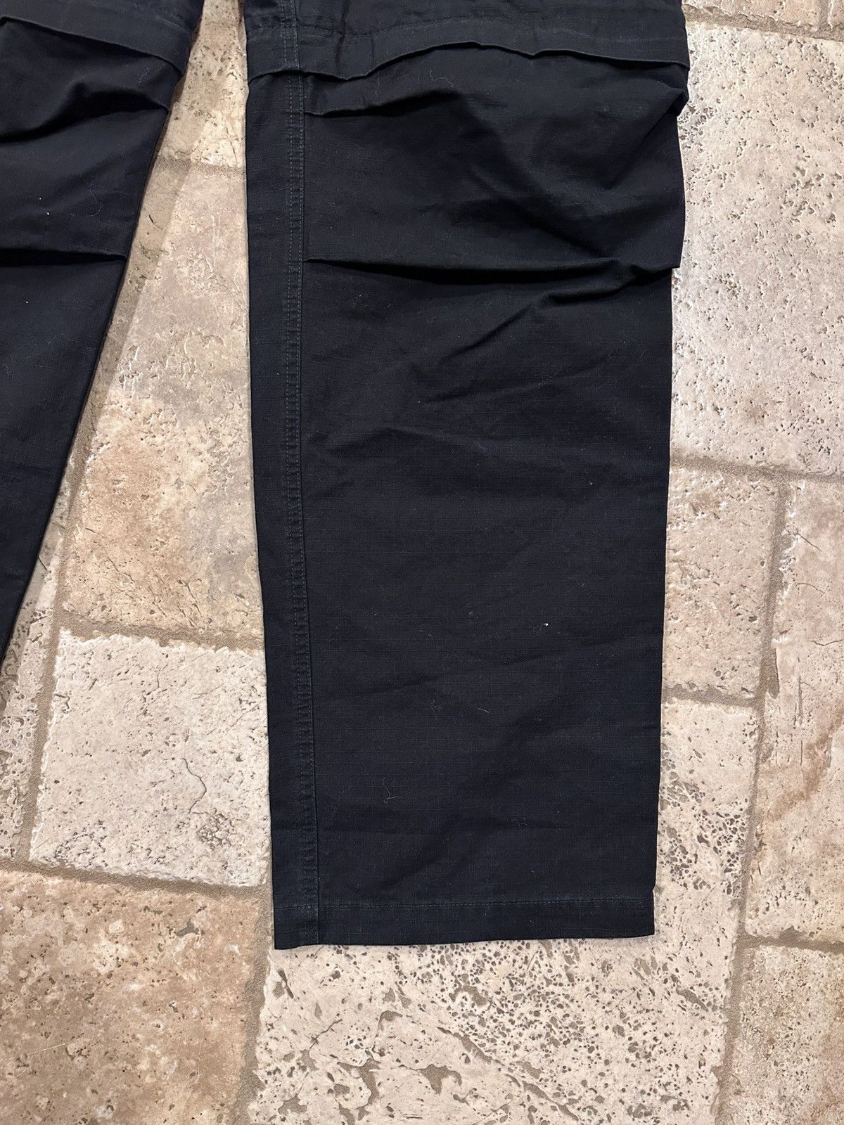 Balenciaga Balenciaga Wide Leg Black Ripstop Cargo Trousers Pants Size US 34 / EU 50 - 2 Thumbnail