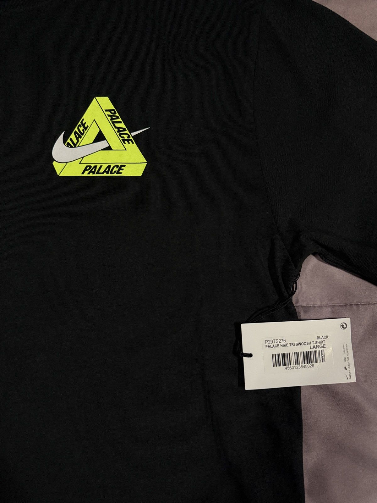 Nike Palace nike tee Size US L / EU 52-54 / 3 - 3 Thumbnail