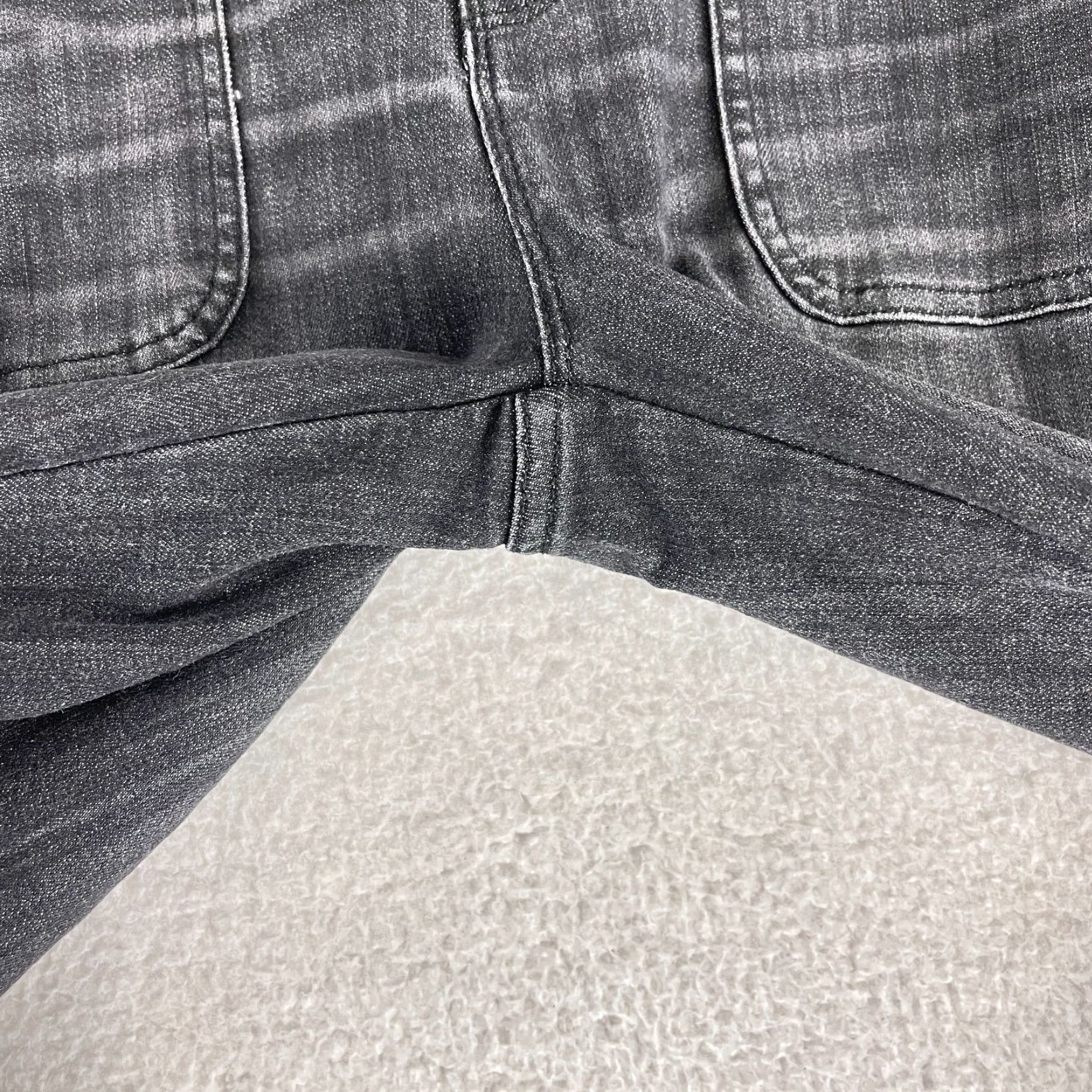 White House Black Market White House Black Market Jeans Straight Crop Womens Size 6 Tall Black Denim Mid-Rise 90s City Preppy Boys Mens Womens Size 28" / US 6 / IT 42 - 6 Thumbnail