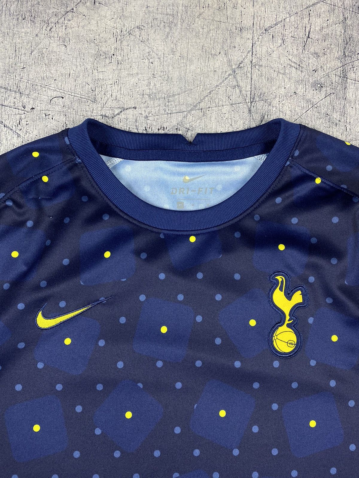 Under Armour Nike Tottenham FC Soccer Jersey Tee Size US M / EU 48-50 / 2 - 5 Thumbnail