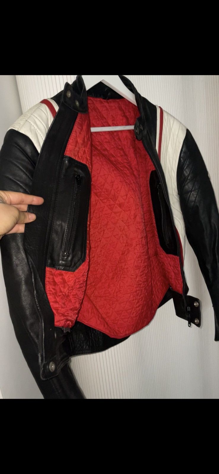 Vintage Vintage Black white red motorcycle racing leather jacket Size L / US 10 / IT 46 - 3 Thumbnail