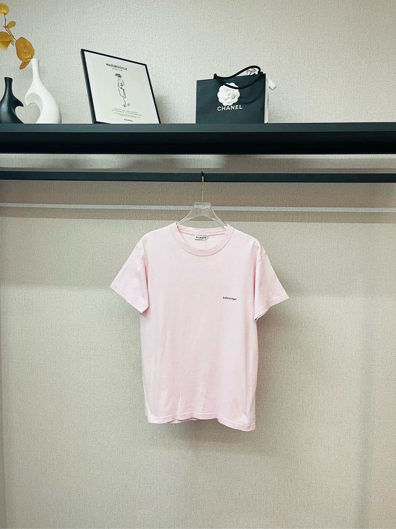 Balenciaga Balenciaga Light Pink Small Logo Straight Shoulder Short S Size US M / EU 48-50 / 2 - 1 Thumbnail