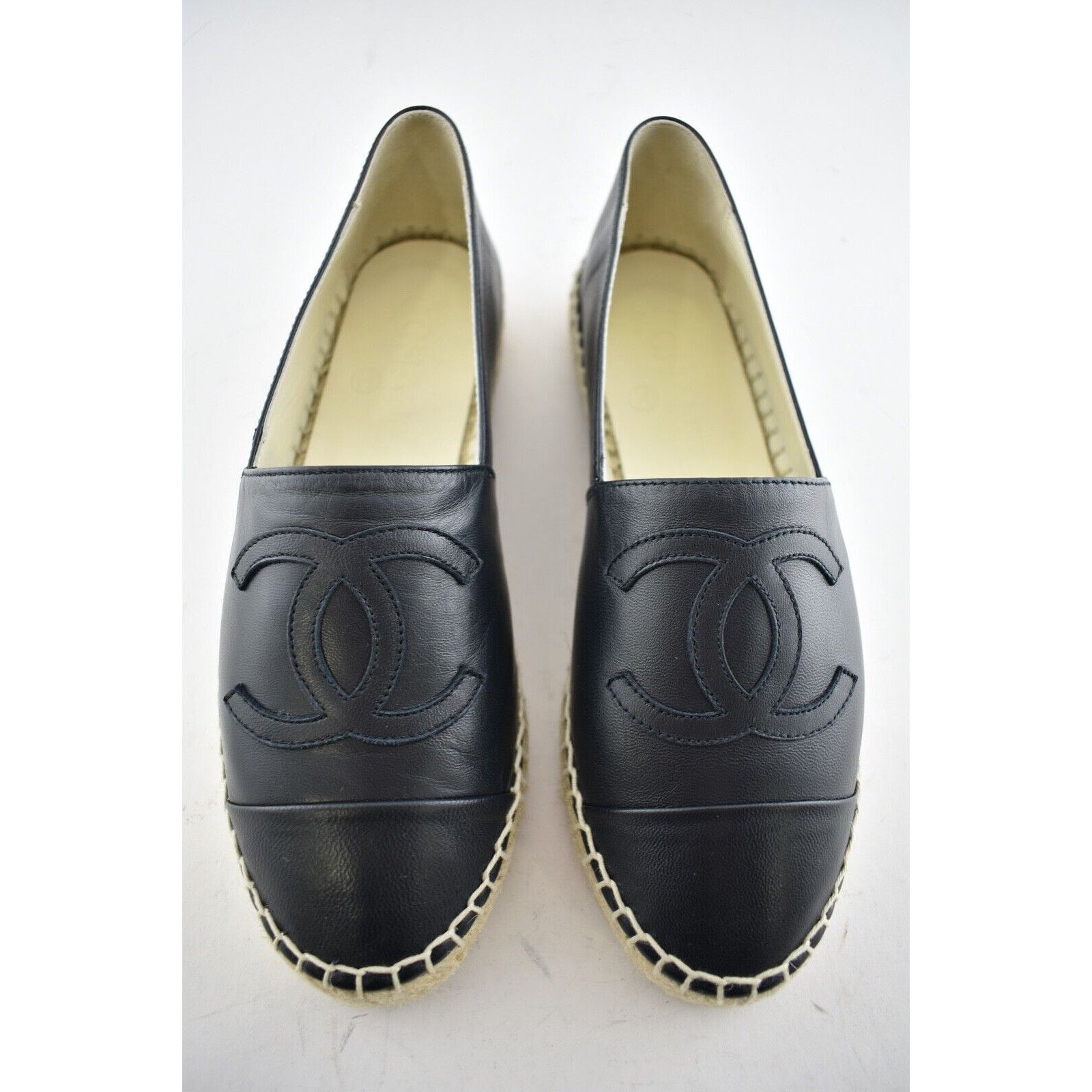 Chanel 18A Lambskin Leather CC Logo Espadrille Ballet Flat 35 Size US 5 / IT 35 - 5 Thumbnail
