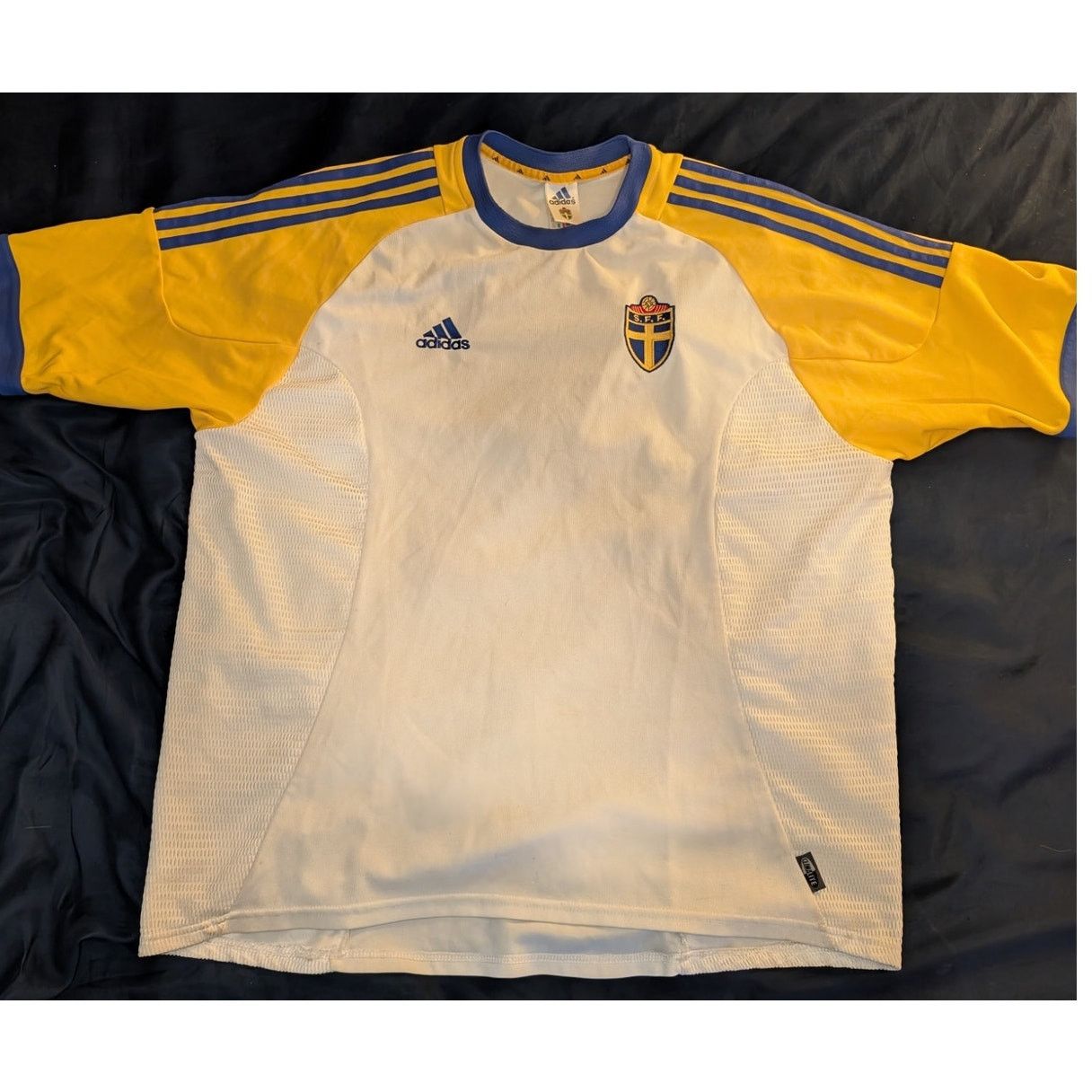Adidas Adidas Sweden National Team 2002-2004 soccer jersey 2XL XXL Size ONE SIZE - 1 Thumbnail
