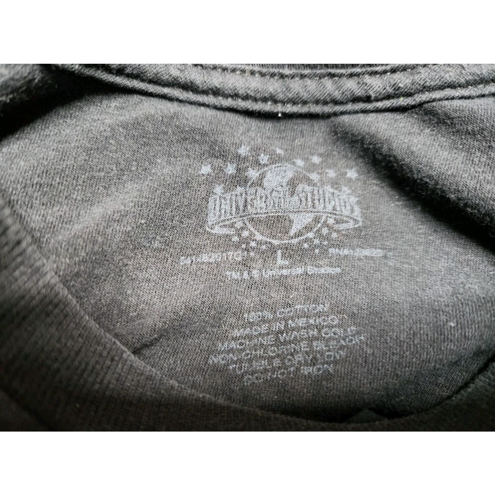 Vintage Universal Studios Mardi Gras 2017 Men's Large Black Graphic T-Shirt Size US L / EU 52-54 / 3 - 7 Thumbnail