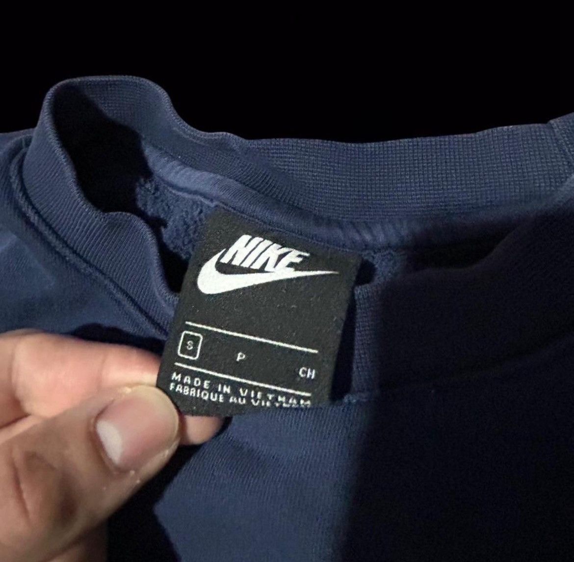 Nike Vintage Nike Crewneck Size US S / EU 44-46 / 1 - 3 Thumbnail