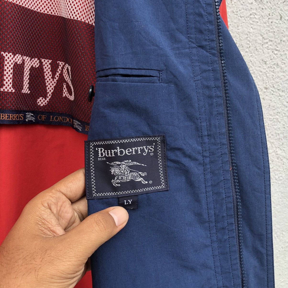 Burberry Vintage Burberrys Sport Light Bomber Jacket Size US M / EU 48-50 / 2 - 14 Thumbnail