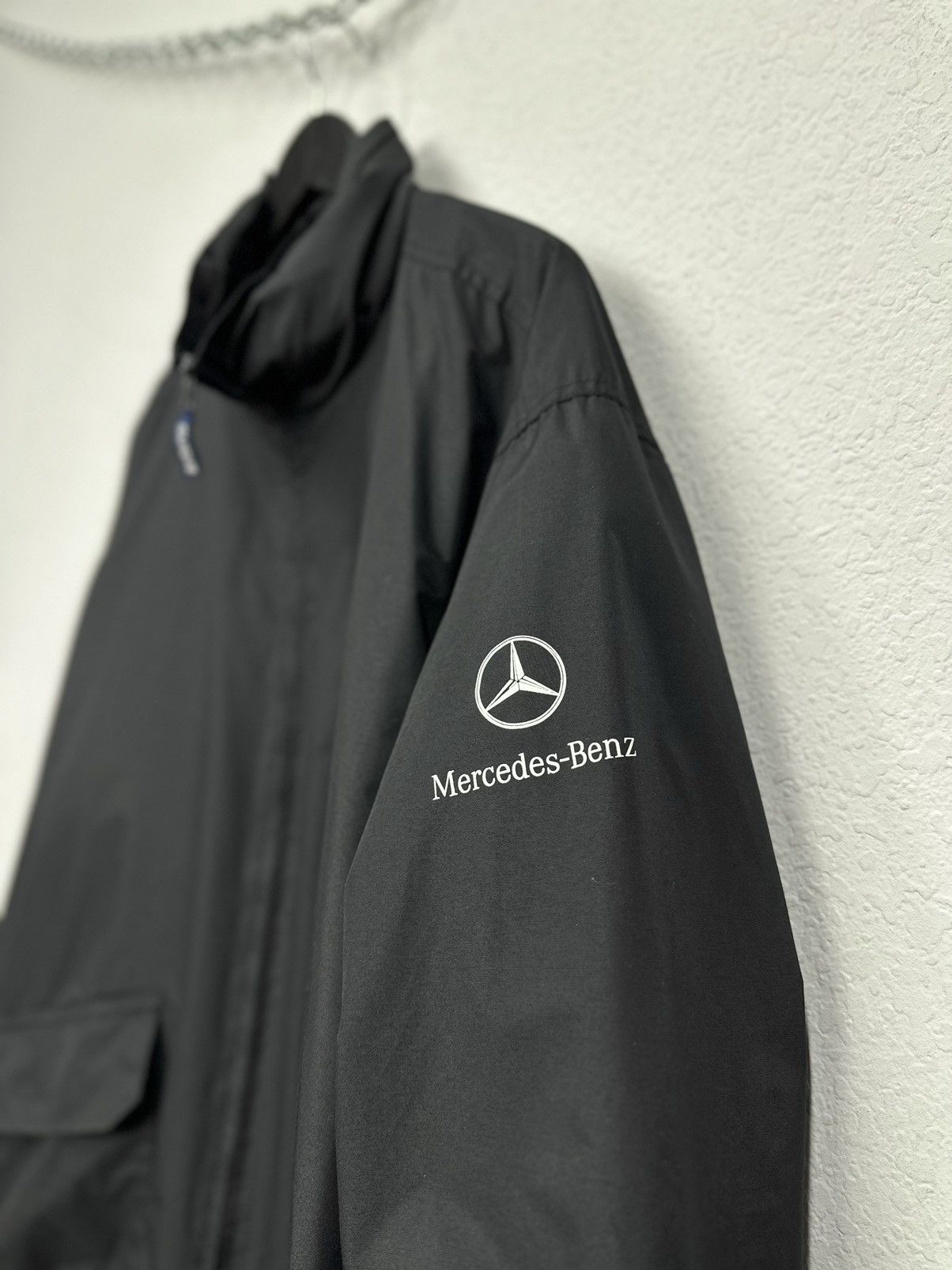 Mercedes-Benz Vintage Racing Mercedes Benz Jacket Red Bull Leather Rare Size US XL / EU 56 / 4 - 3 Thumbnail