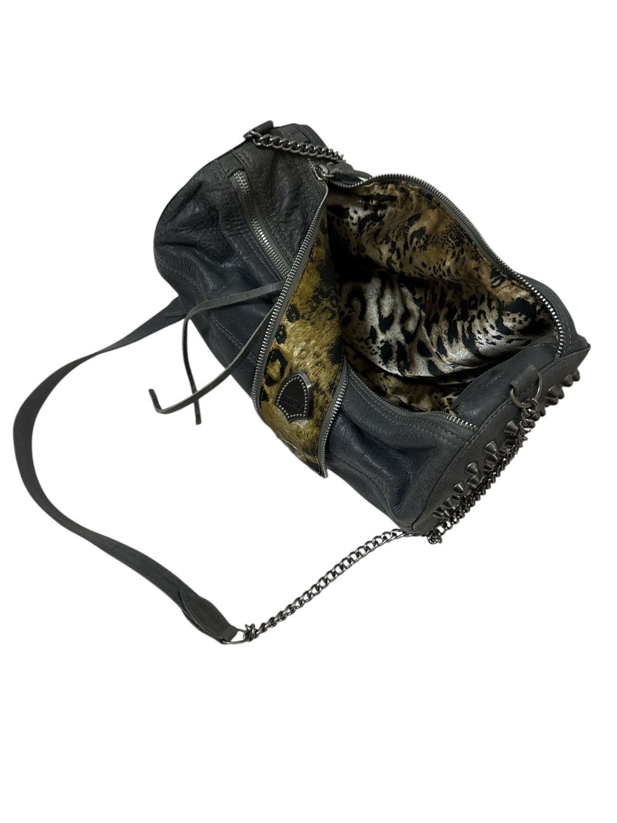 Japanese Brand Vintage Patina leather Studded chain sling bag Size ONE SIZE - 7 Thumbnail