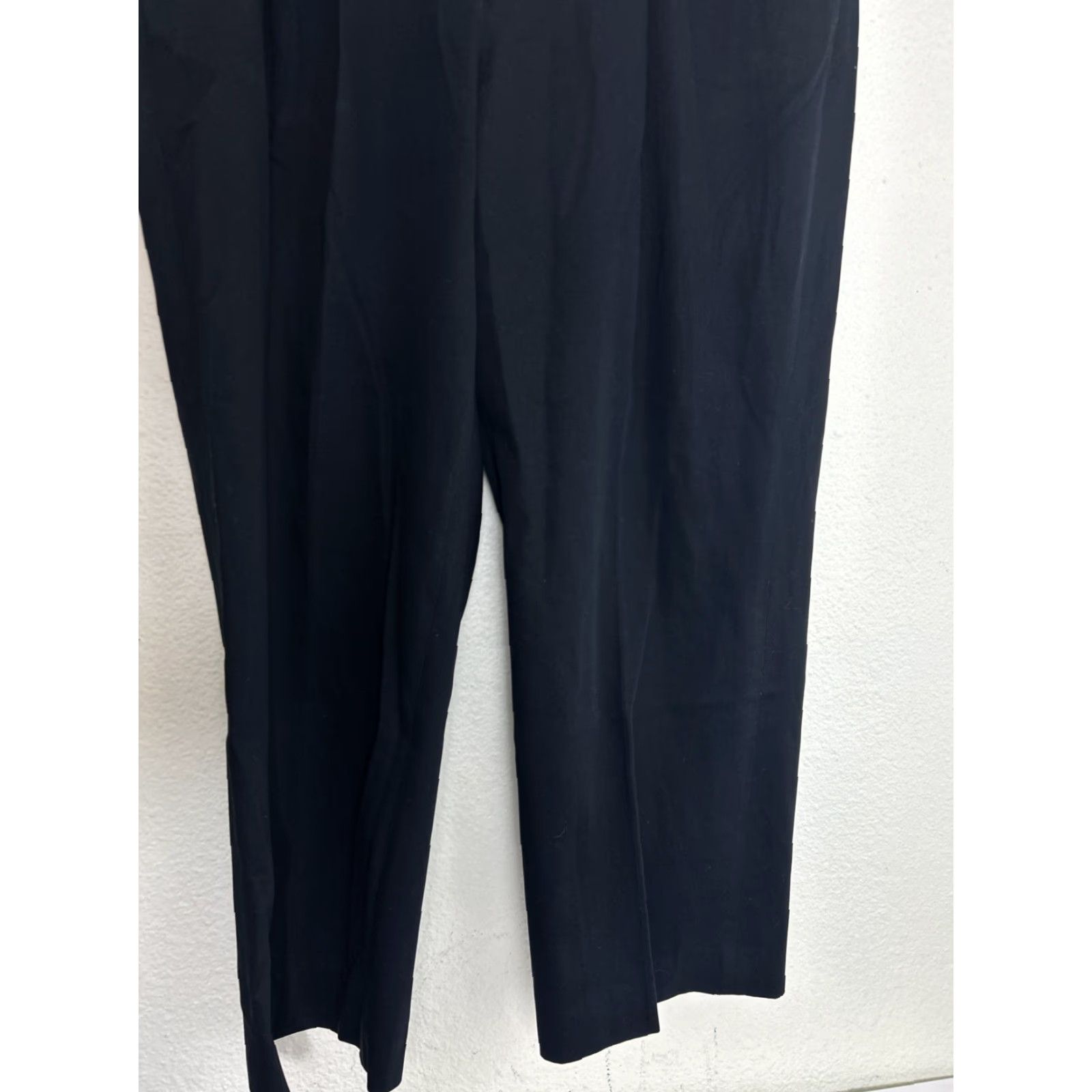 Eddie Bauer VINTAGE Eddie Bauer wrinkle free relaxed fit cotton pants Black Mens 42x30 42 Tall dress pants Size US 42 / EU 58 - 2 Thumbnail