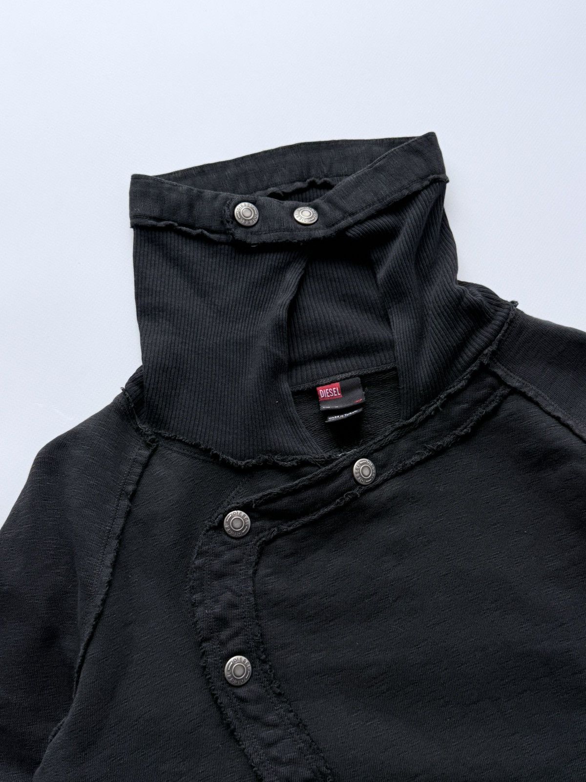 Diesel 2000s Avant Garde Diesel Asymmetrical Cropped Top Sweatshirt Size M / US 6-8 / IT 42-44 - 4 Thumbnail