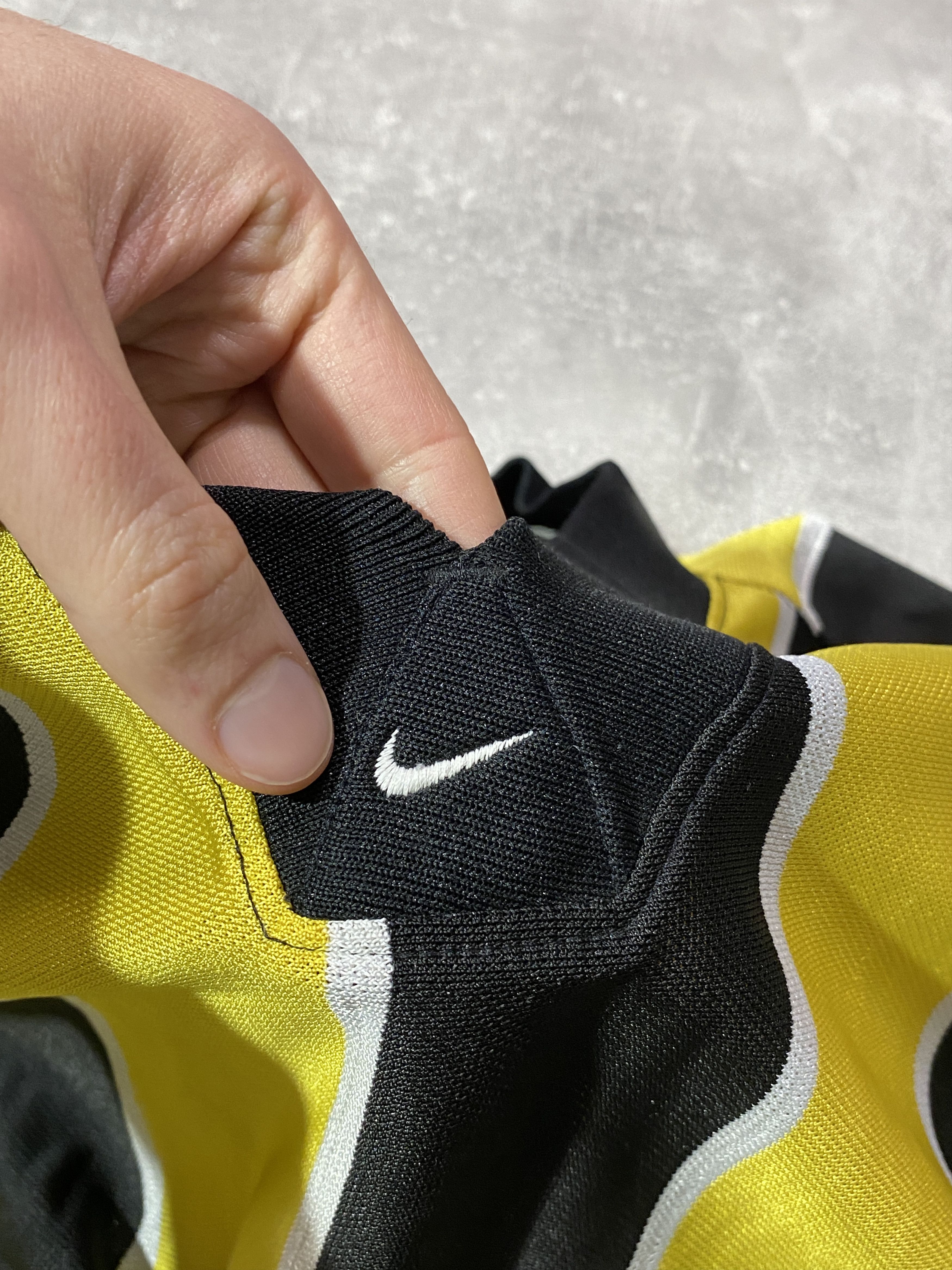 Nike Vintage 90s Nike Center Swoosh V Neck Hockey Jersey Size US XL / EU 56 / 4 - 7 Thumbnail