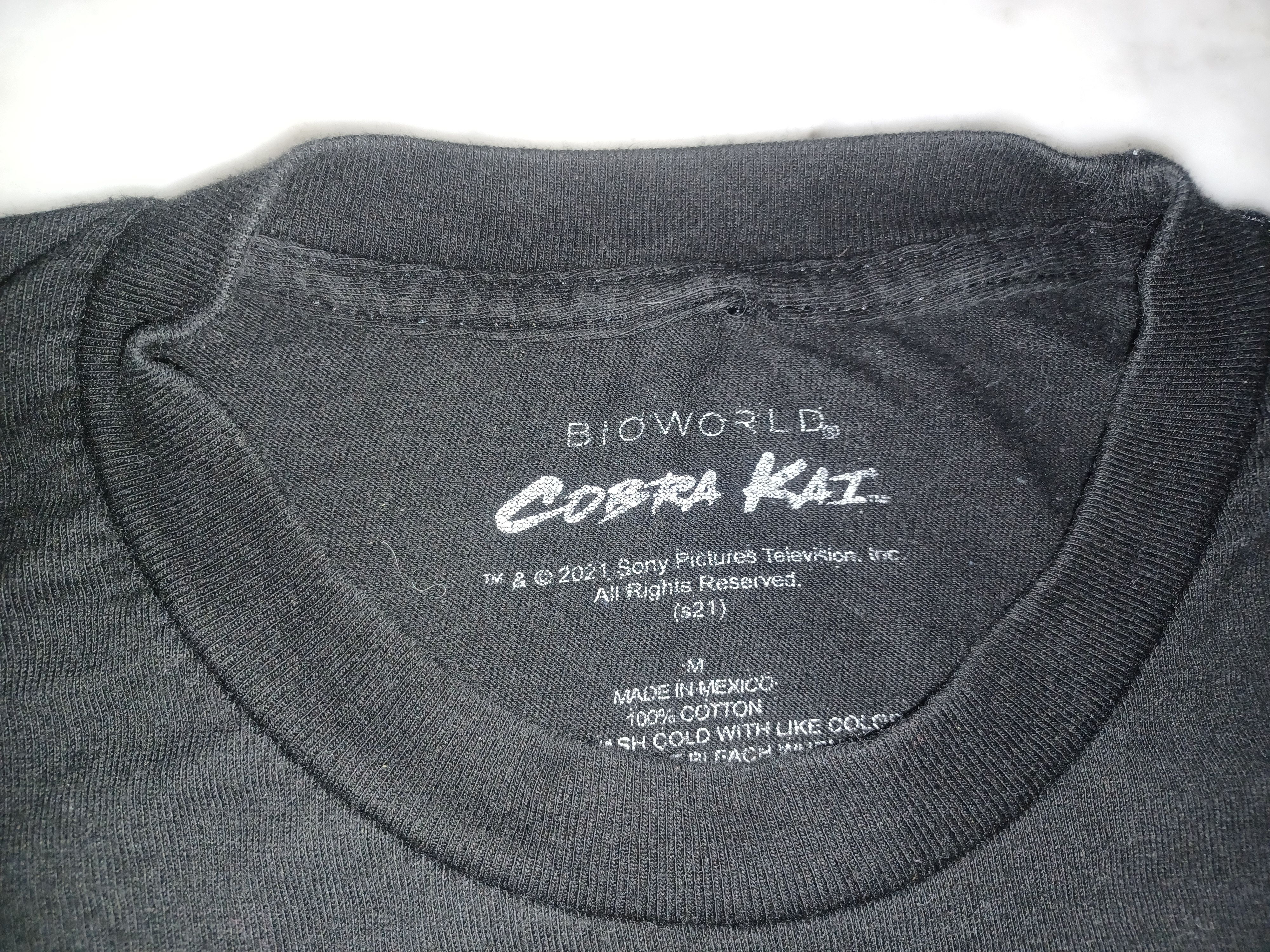 Other Bioworld Cobra Kai Men's Graphic Tee Medium Black Size US M / EU 48-50 / 2 - 4 Thumbnail