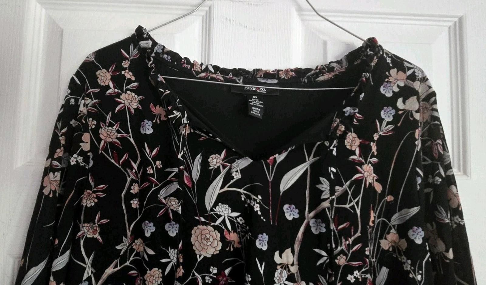 Style & Co Style & Co Women Womens Size 0X Blouse Top Shirt Black Flora Size L / US 10 / IT 46 - 9 Thumbnail