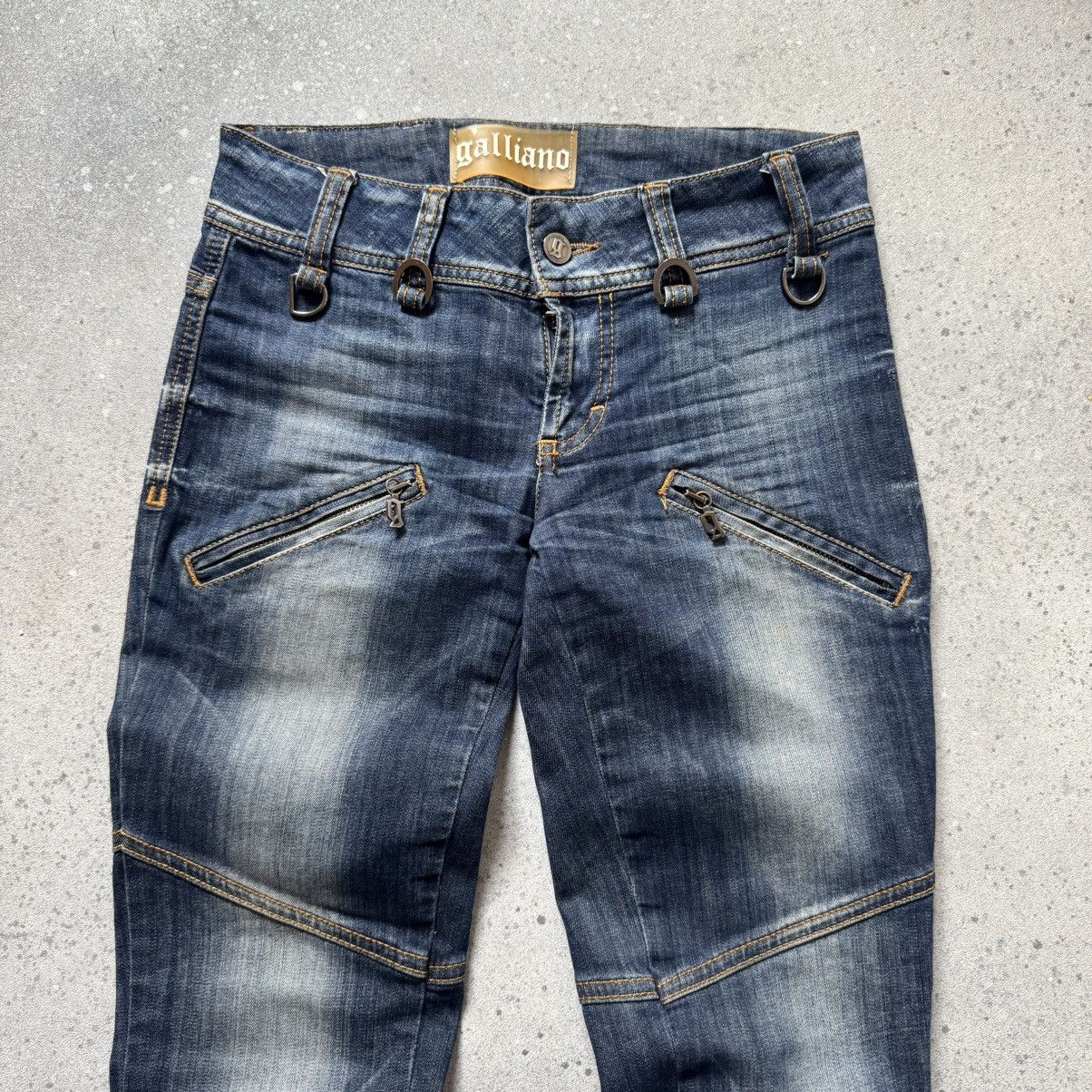John Galliano John Galliano Vintage Zip Details Y2K Jeans Size 26" / US 2 / IT 38 - 2 Thumbnail
