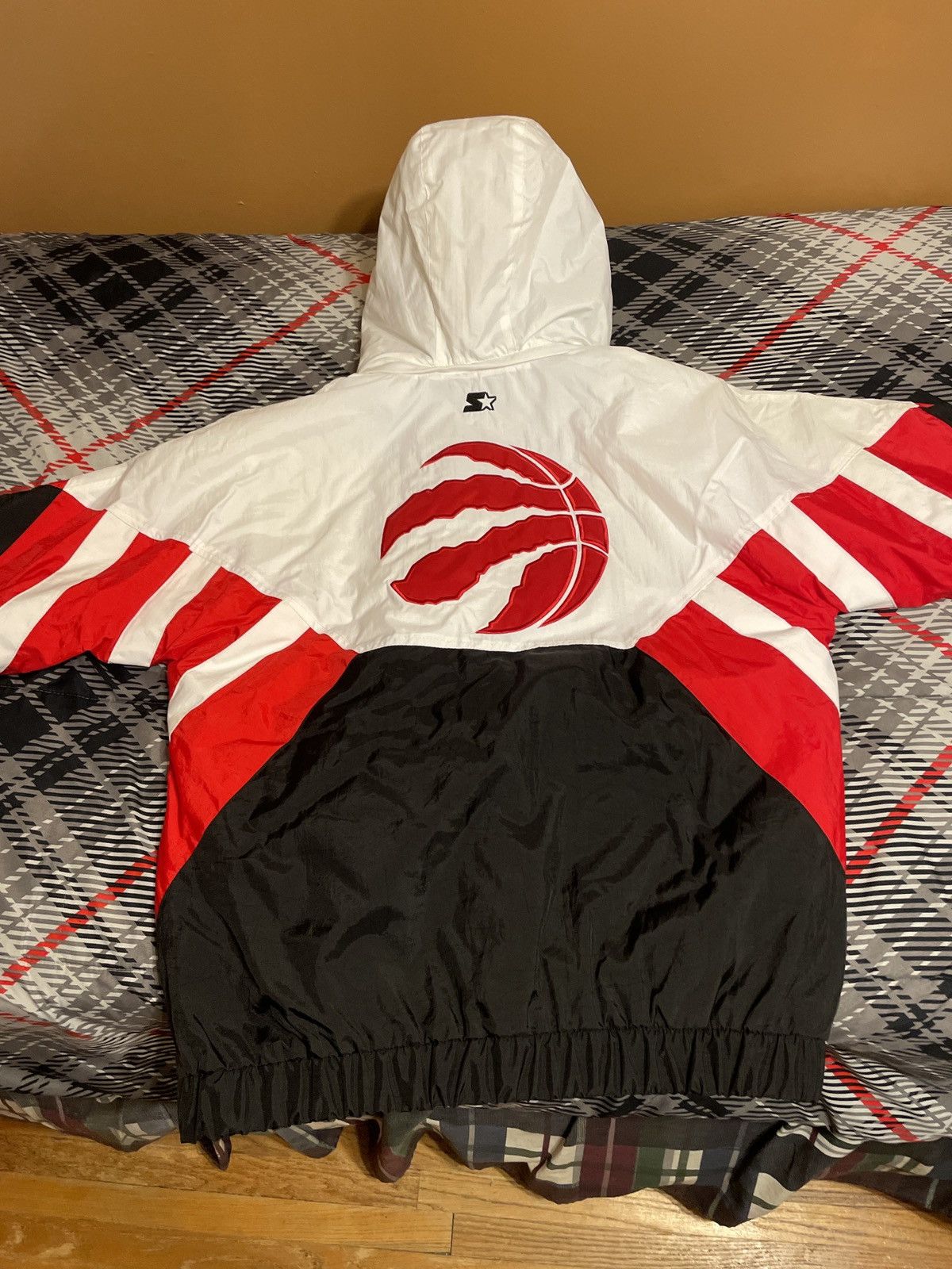 Starter Toronto Raptors Starter Pull Over Jacket Size Large Size US L / EU 52-54 / 3 - 8 Thumbnail