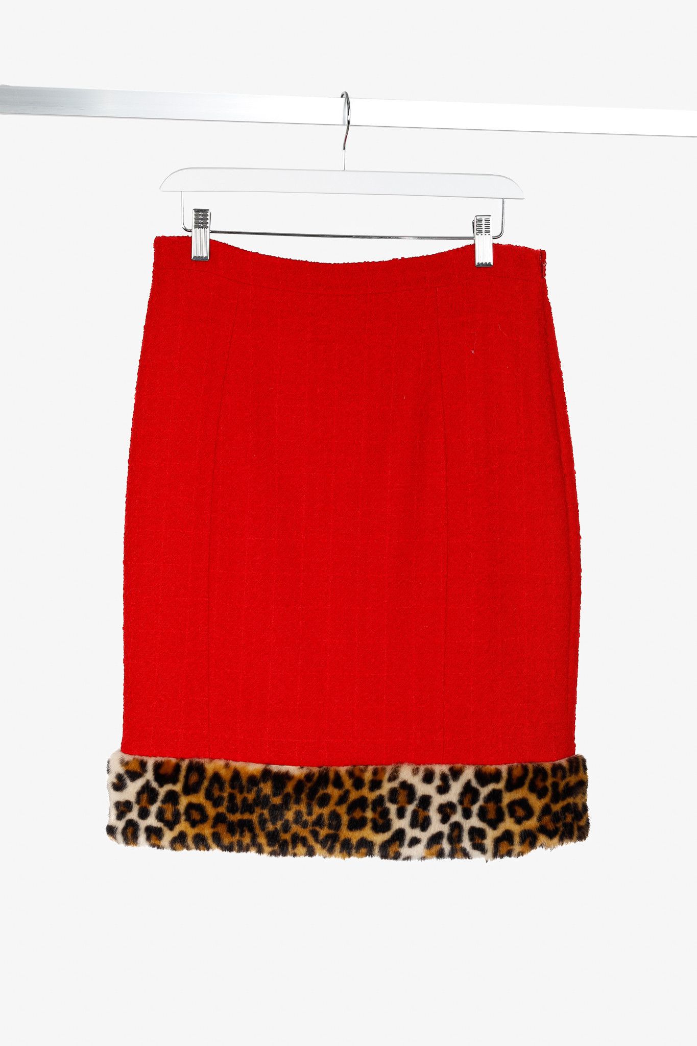Moschino Moschino PF/21 Red Tweed Leopard-Faux-Fur-Hem Pencil Skirt Size 30" / US 8 / IT 44 - 1 Thumbnail
