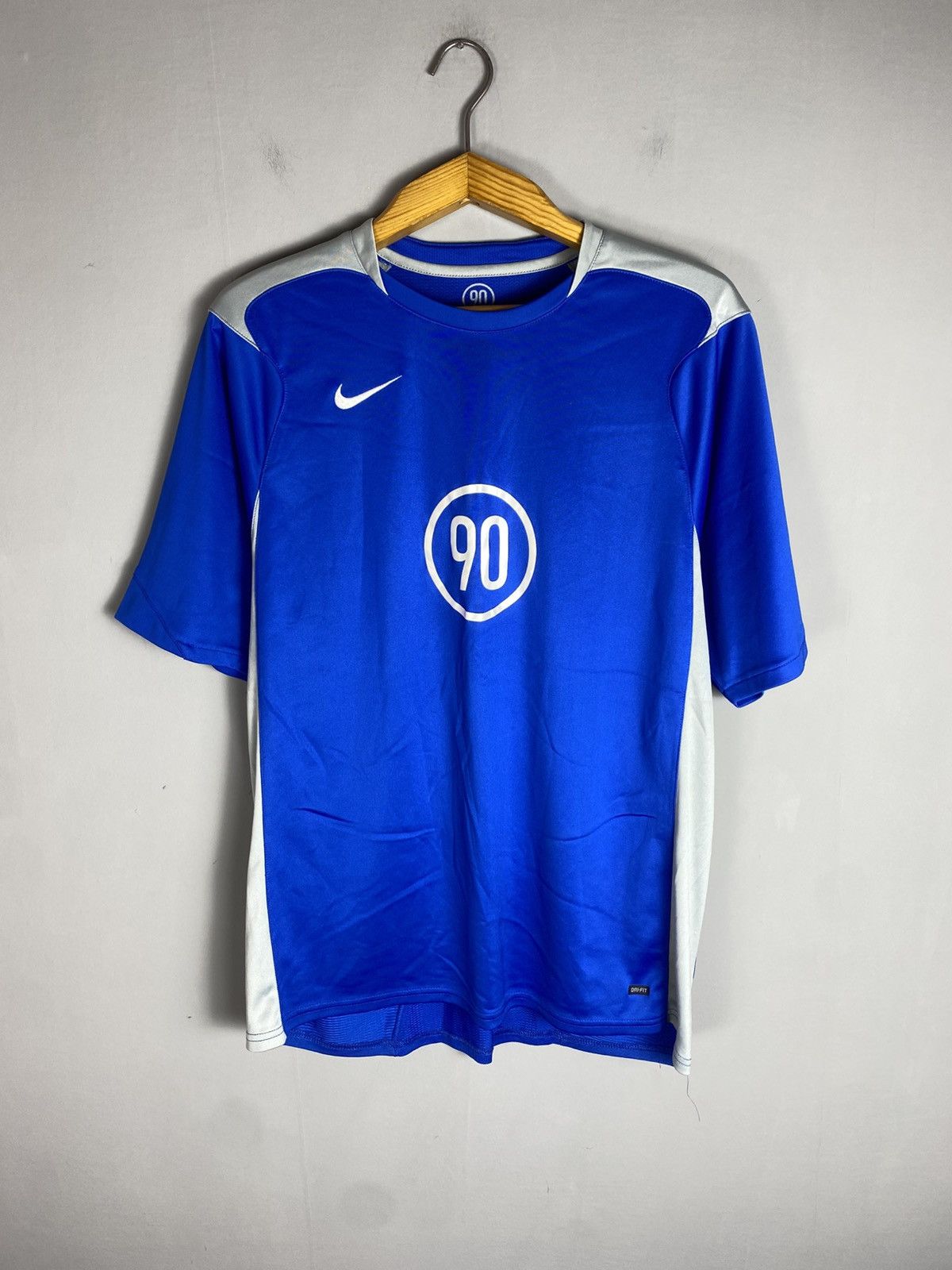 Nike Vintage Nike 90 tee T-shirt Size US L / EU 52-54 / 3 - 1 Thumbnail