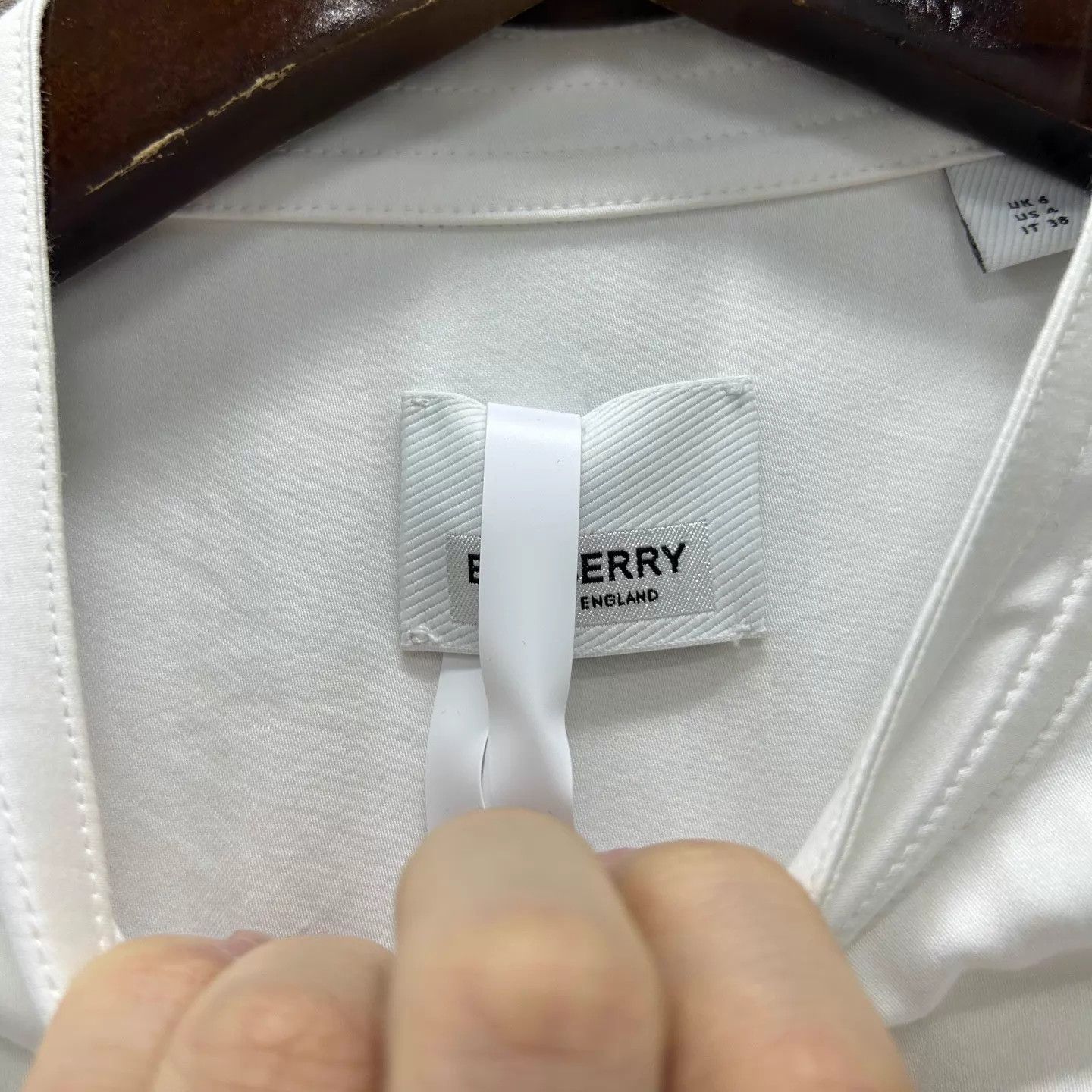 Burberry Burberry White Printed Logo Dress 99 New UK6 Size XS / US 0-2 / IT 36-38 - 3 Thumbnail