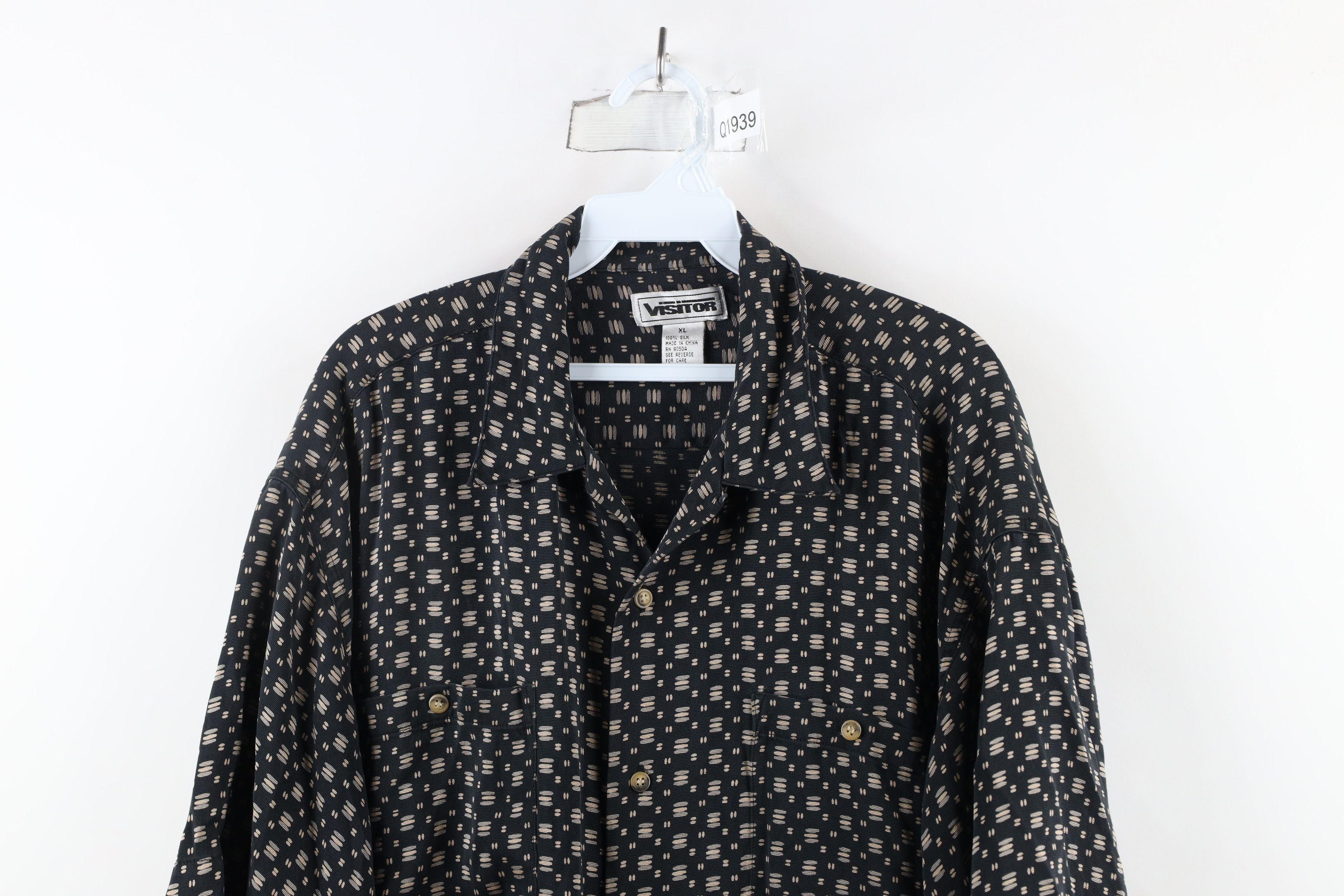Vintage Vintage 90s Streetwear Short Sleeve Collared Button Shirt Size US XL / EU 56 / 4 - 2 Thumbnail