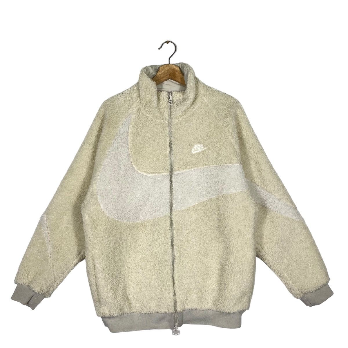 Nike Nike Fleece Big Swoosh Reversible Boa Jacket Zipper L Size Size US L / EU 52-54 / 3 - 3 Thumbnail