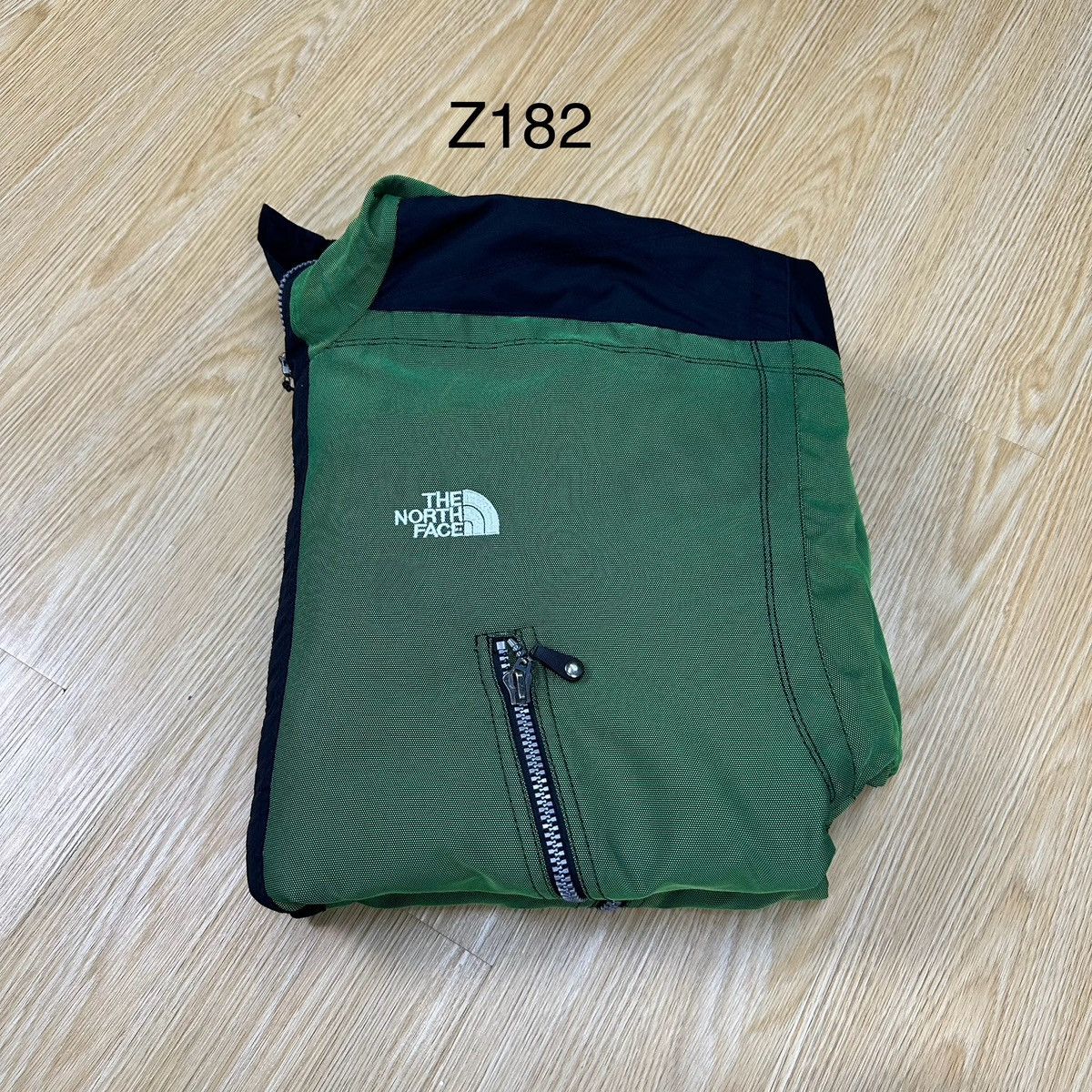 The North Face Vtg The North Face Baggy Outdoor Jacket Z182 Size US XL / EU 56 / 4 - 17 Thumbnail