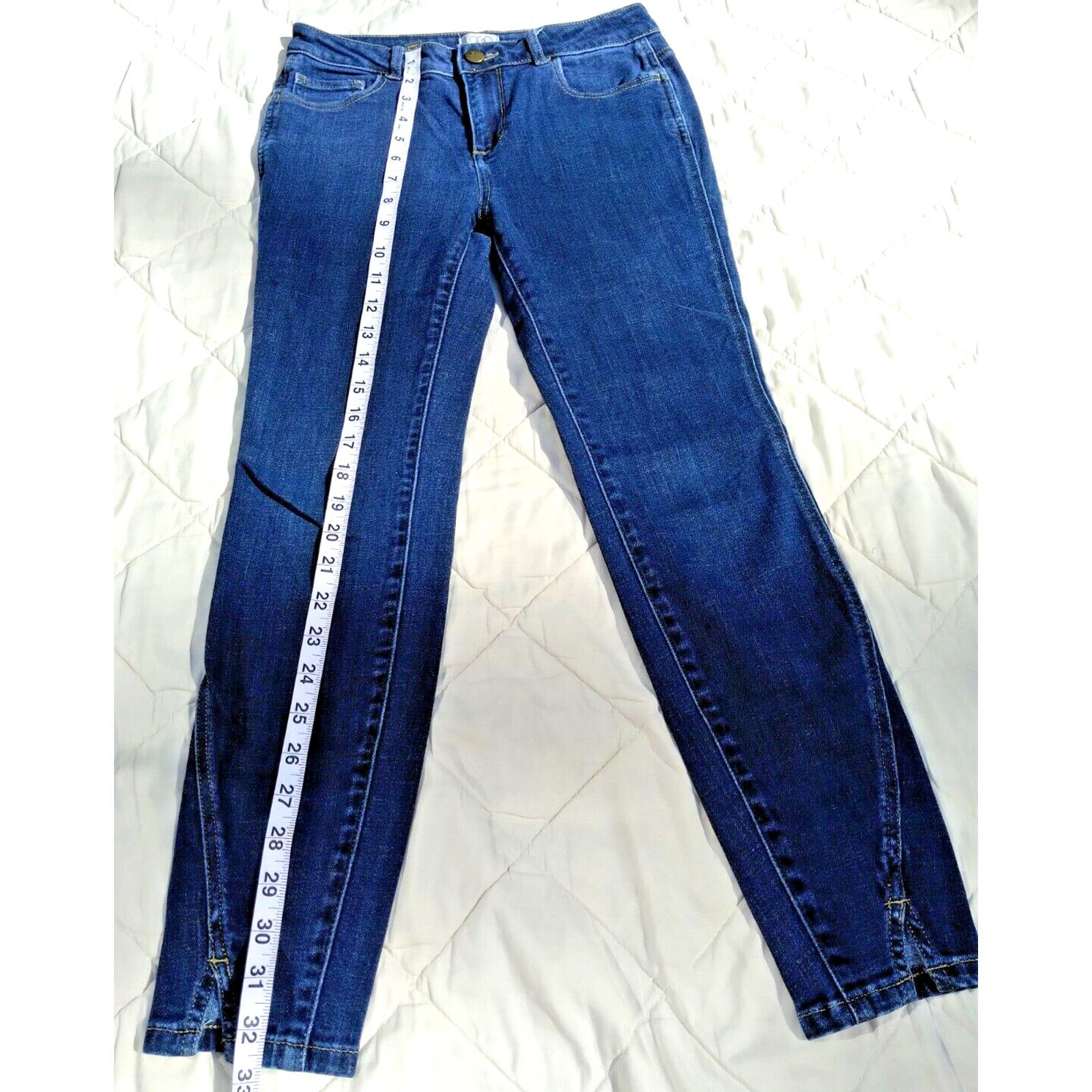 The Unbranded Brand Logo By Lori Goldstein Ladies Jeans Size 2P Medium Stone Size 25" / US 0 / IT 36 - 1 Thumbnail