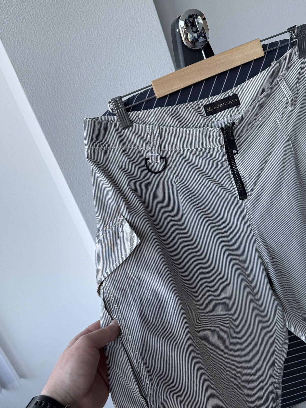 Burberry Burberry rare vintage shorts Size US 36 / EU 52 - 2 Thumbnail
