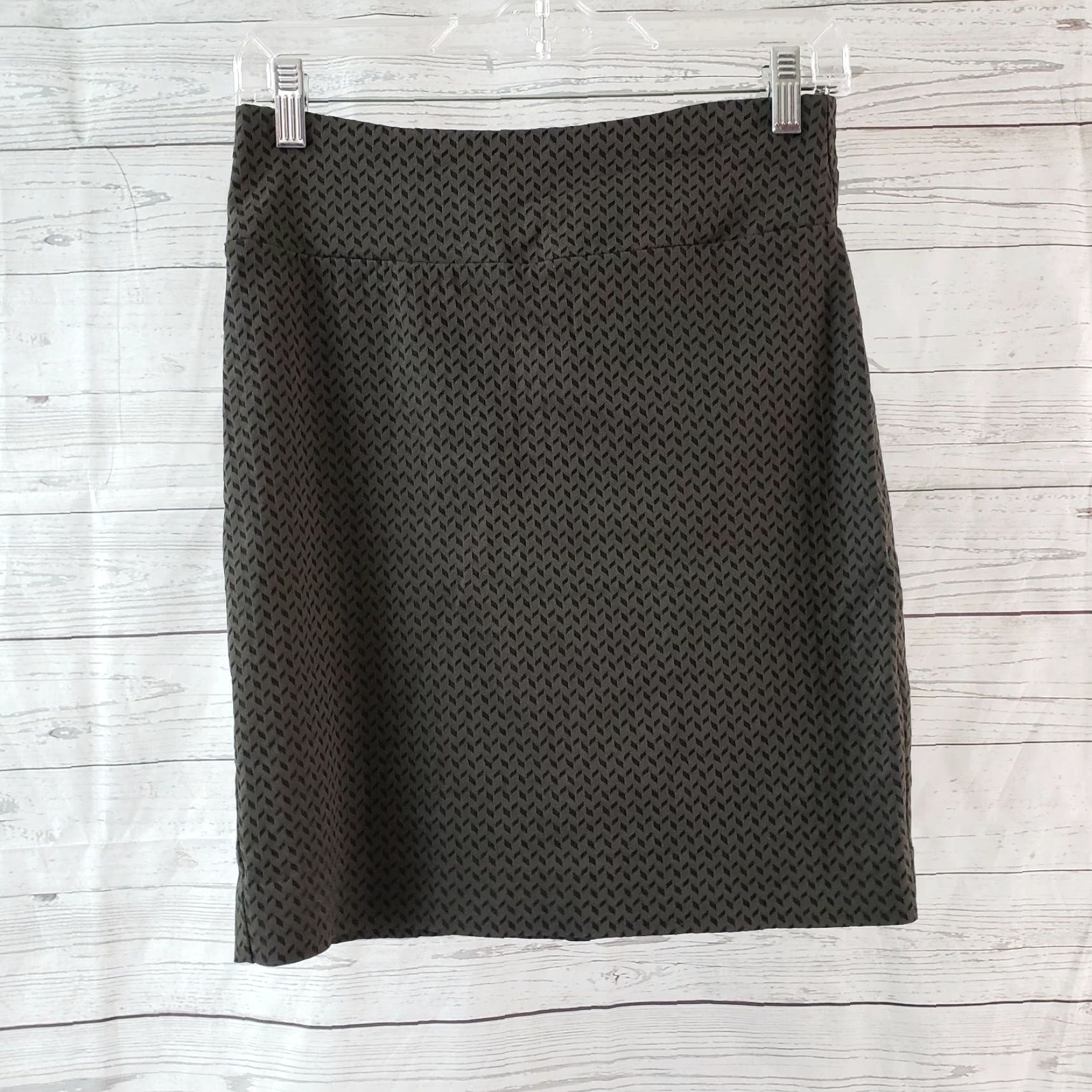 Vintage Margaret M Womens Pencil Skirt PS Petite Black Gray Pull On Rayon Blend Short Skirt Womens Mens? (note: final) Size 28" / US 6 / IT 42 - 2 Thumbnail