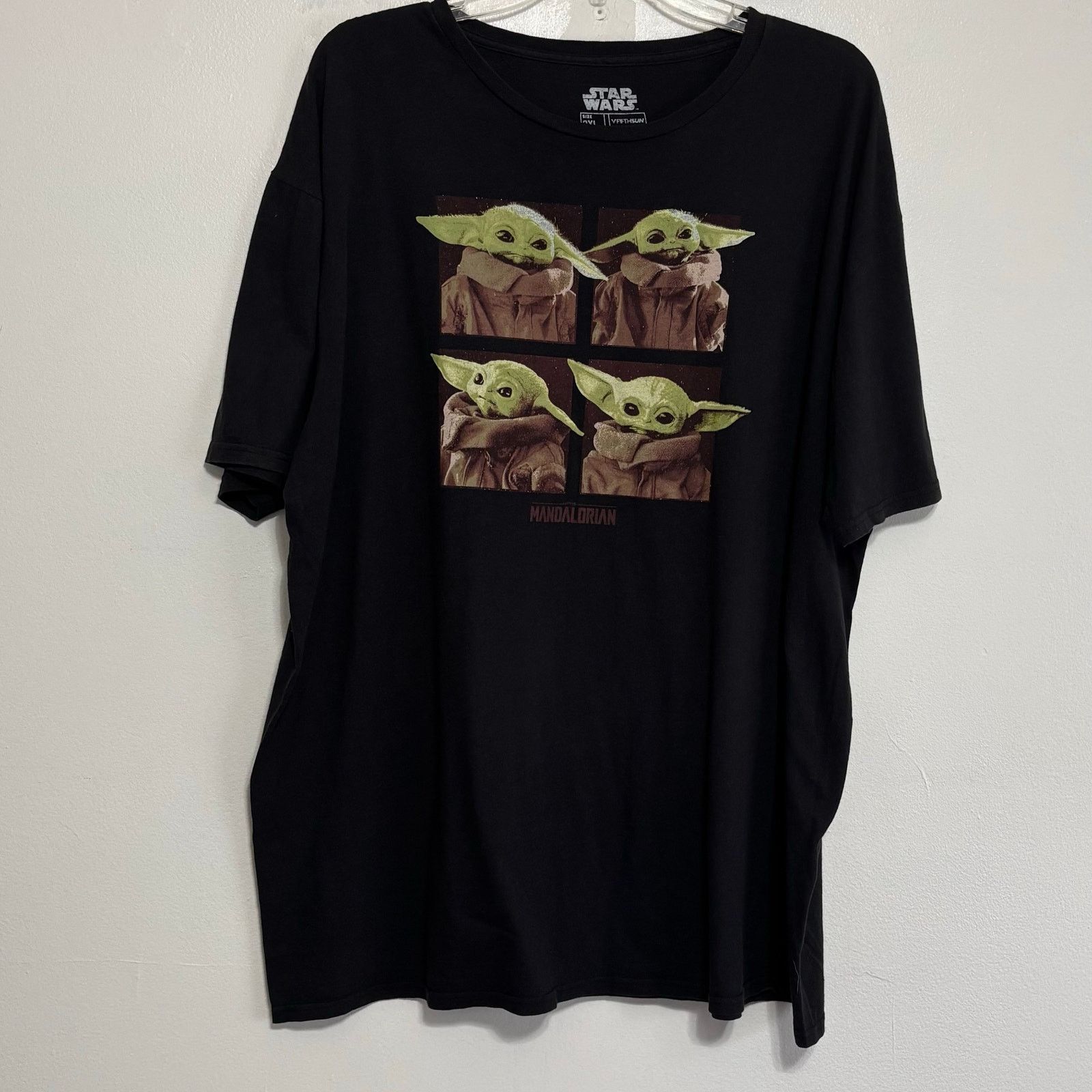 Star Wars Star Wars Grogu Mandalorian Black Graphic Tee Men’s 2XL Size US XXL / EU 58 / 5 - 2 Thumbnail