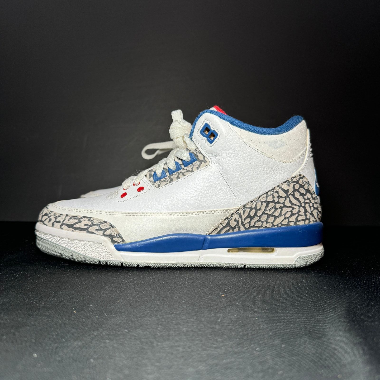 Jordan Brand × Nike Size 5 - Air Jordan 3 Retro OG BG True Blue 2016 Men's Shoes Size US 5 / EU 37 - 10 Thumbnail
