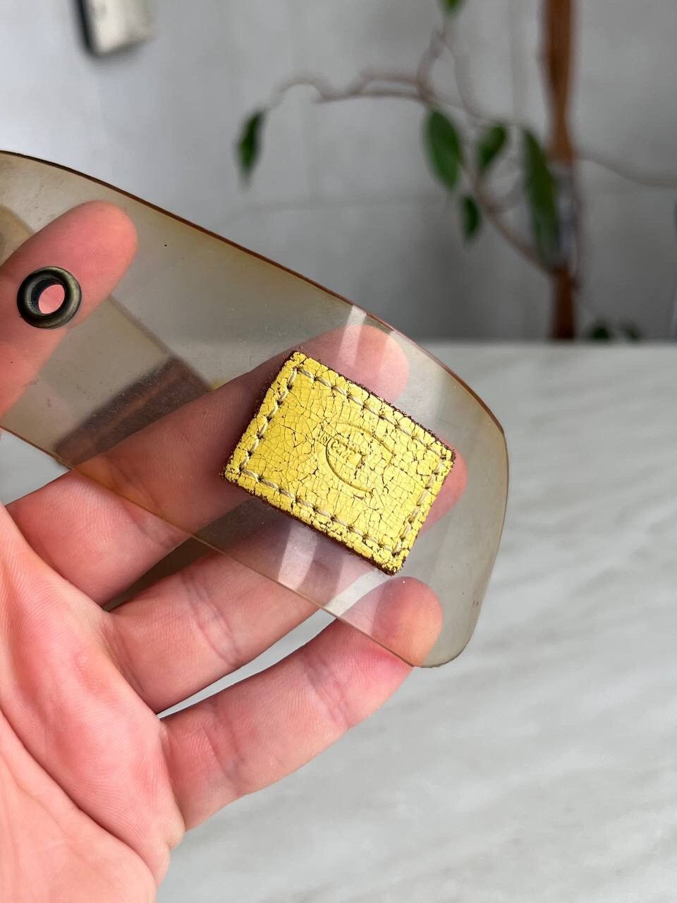 Designer × Roberto Cavalli Roberto Cavalli Crystal Buckle Italian Yellow Leather Belt Size 34 - 10 Thumbnail