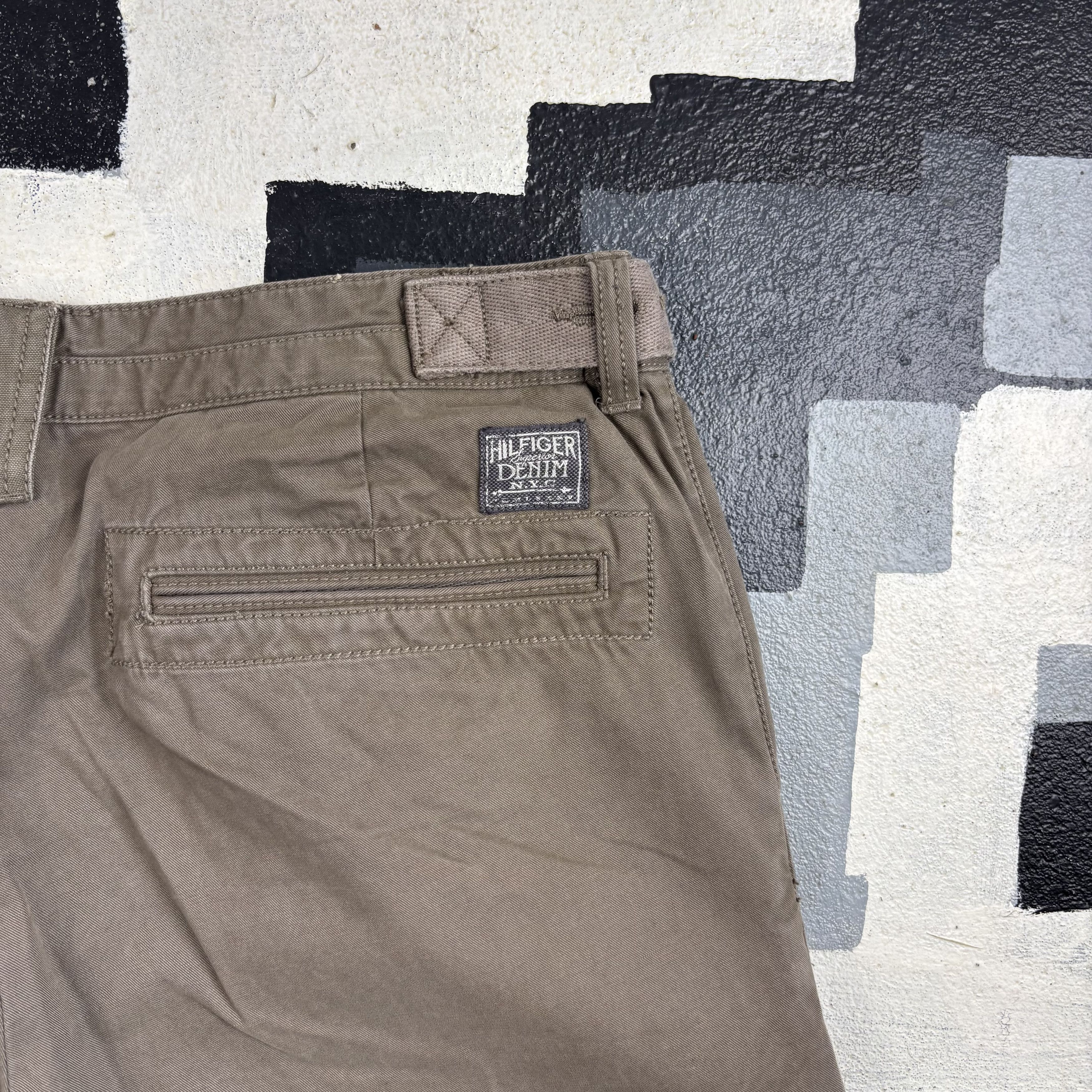 Tommy Hilfiger Hilfiger Denim Chinos Size US 28 / EU 44 - 2 Thumbnail
