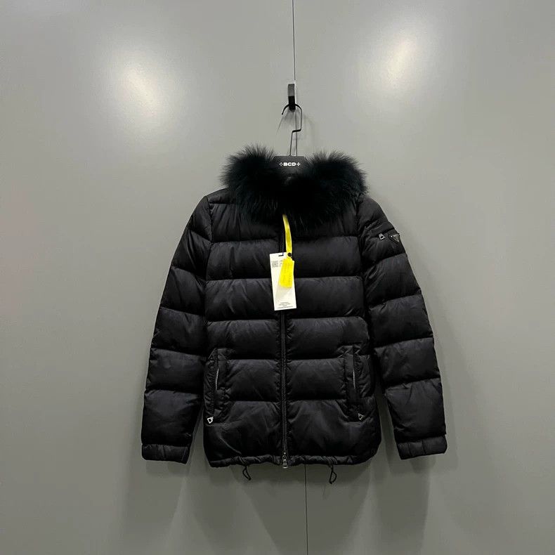 Prada Prada Size 38 Black triangle logo fur collar down jacket Size US XS / EU 42 / 0 - 1 Thumbnail