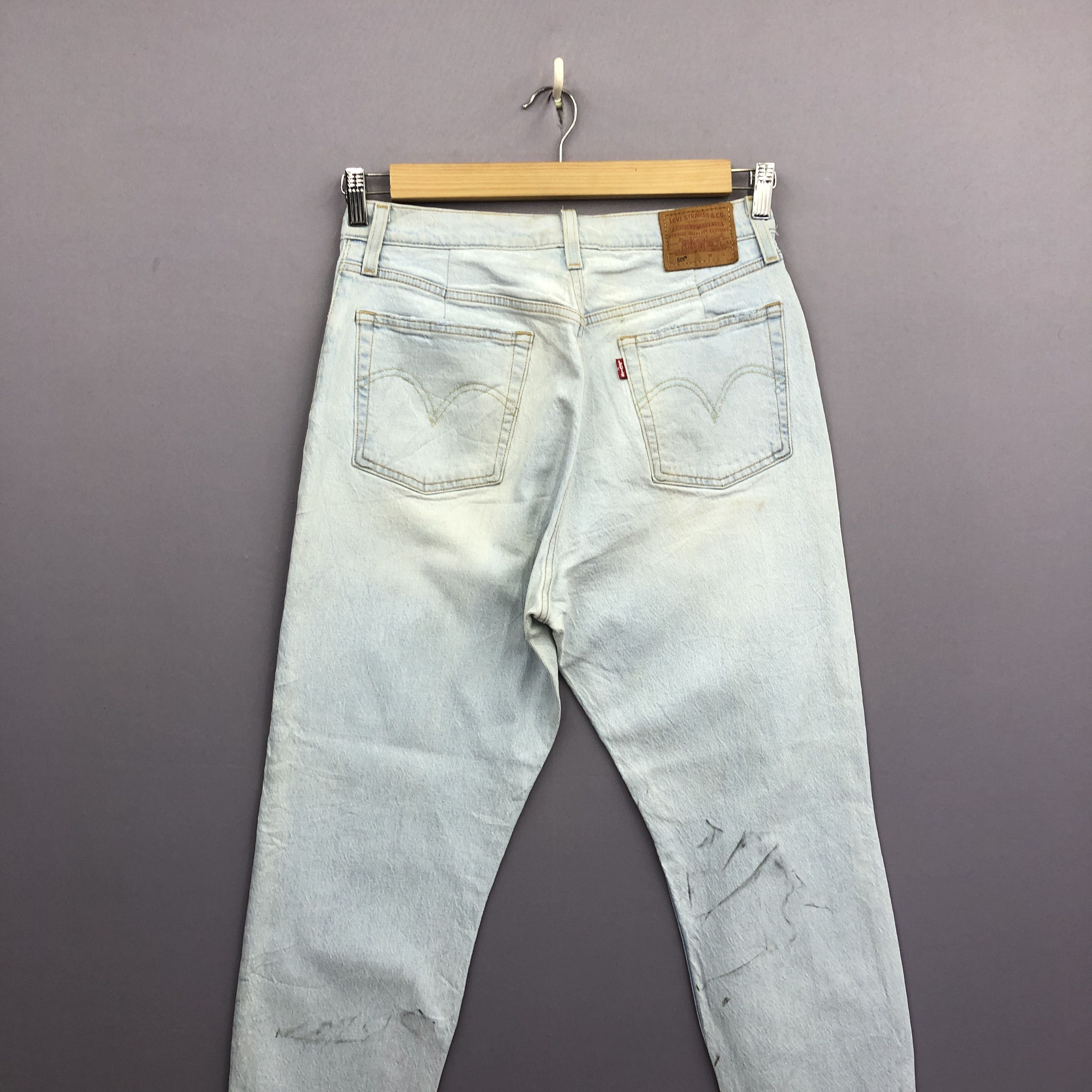 Levi's Vintage Levis 501 Sun Faded Light Wash Jeans Ripped Denim Size 28" / US 6 / IT 42 - 4 Thumbnail
