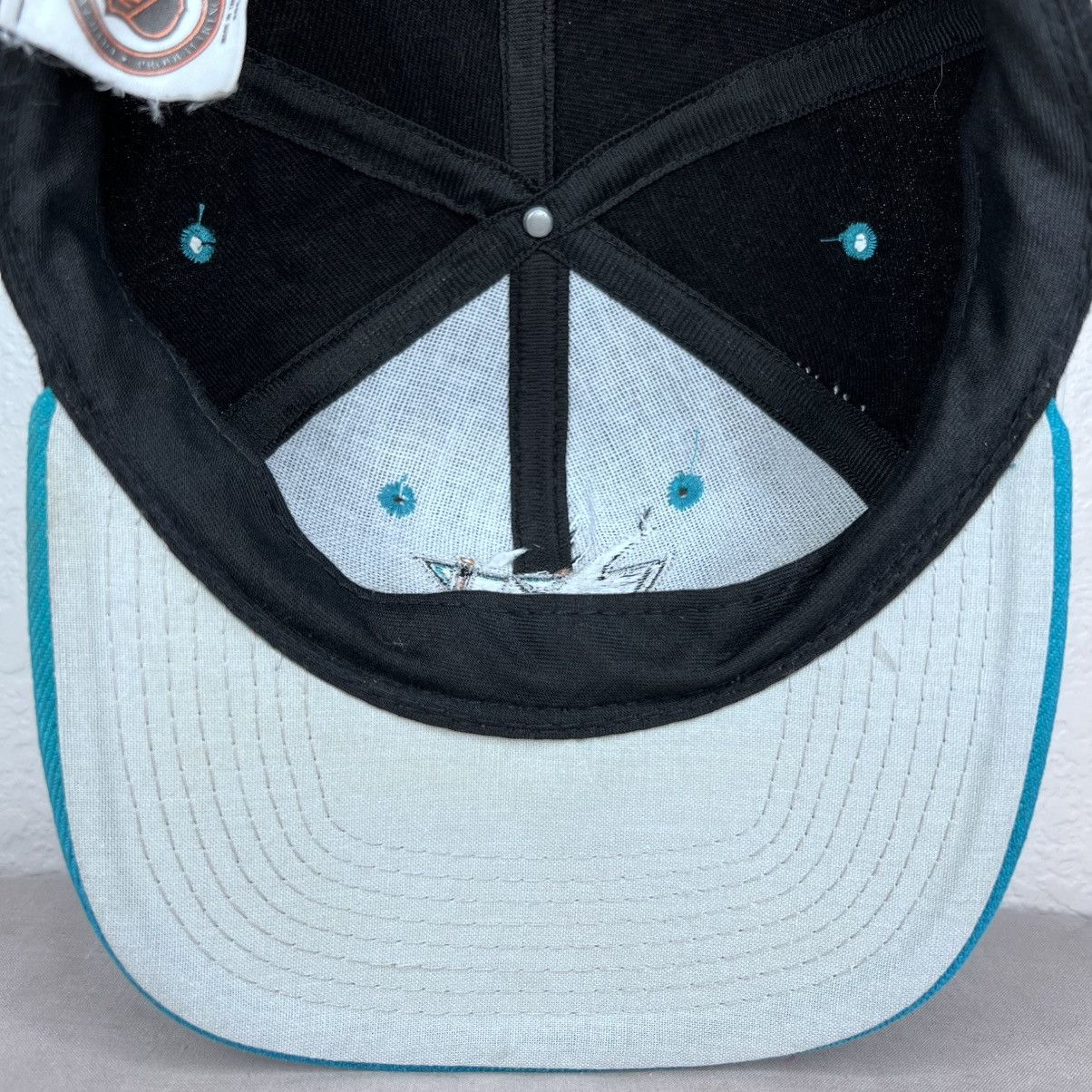 NHL Vintage 1990s San Jose Sharks Two Tone Embroidered Snapback Size ONE SIZE - 12 Thumbnail