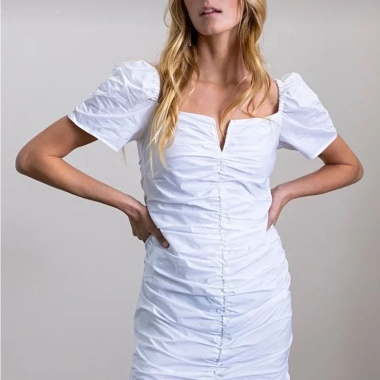 Sanctuary Sanctuary White Ruched Mini Dress Size 10 Size L / US 10 / IT 46 - 1 Thumbnail