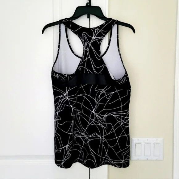 Fabletics Printed Mesh Trim Racerback Tank Active Spring Summer Travel Size M / US 6-8 / IT 42-44 - 5 Thumbnail