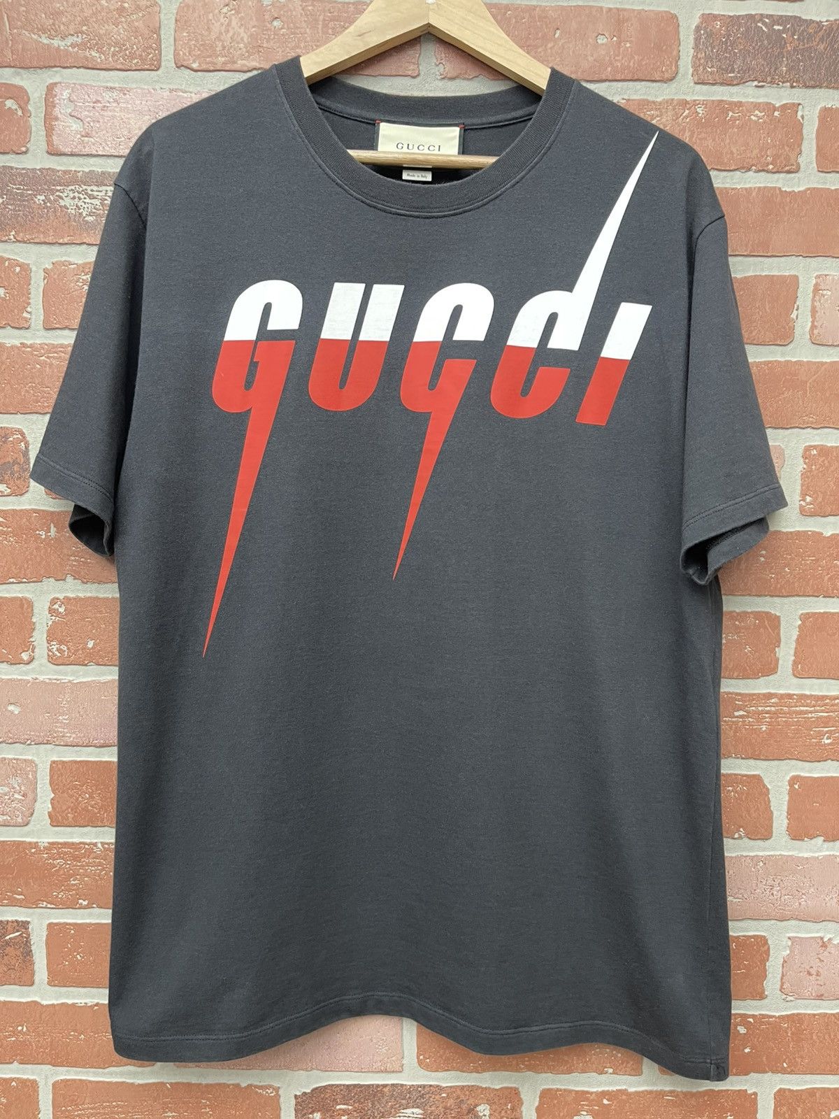 Gucci Size M - Gucci Blade Print Tee & Box Size US M / EU 48-50 / 2 - 1 Thumbnail