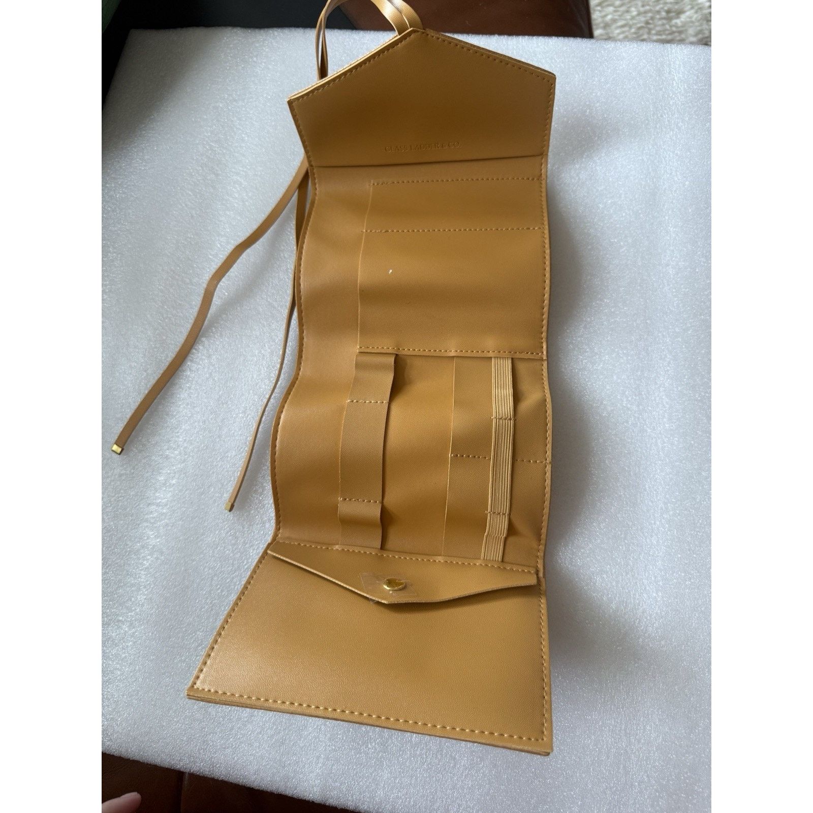Other GLASS LADDER & CO KATHERINE TECH ORGANIZER ROLL HONEY Size ONE SIZE - 2 Thumbnail